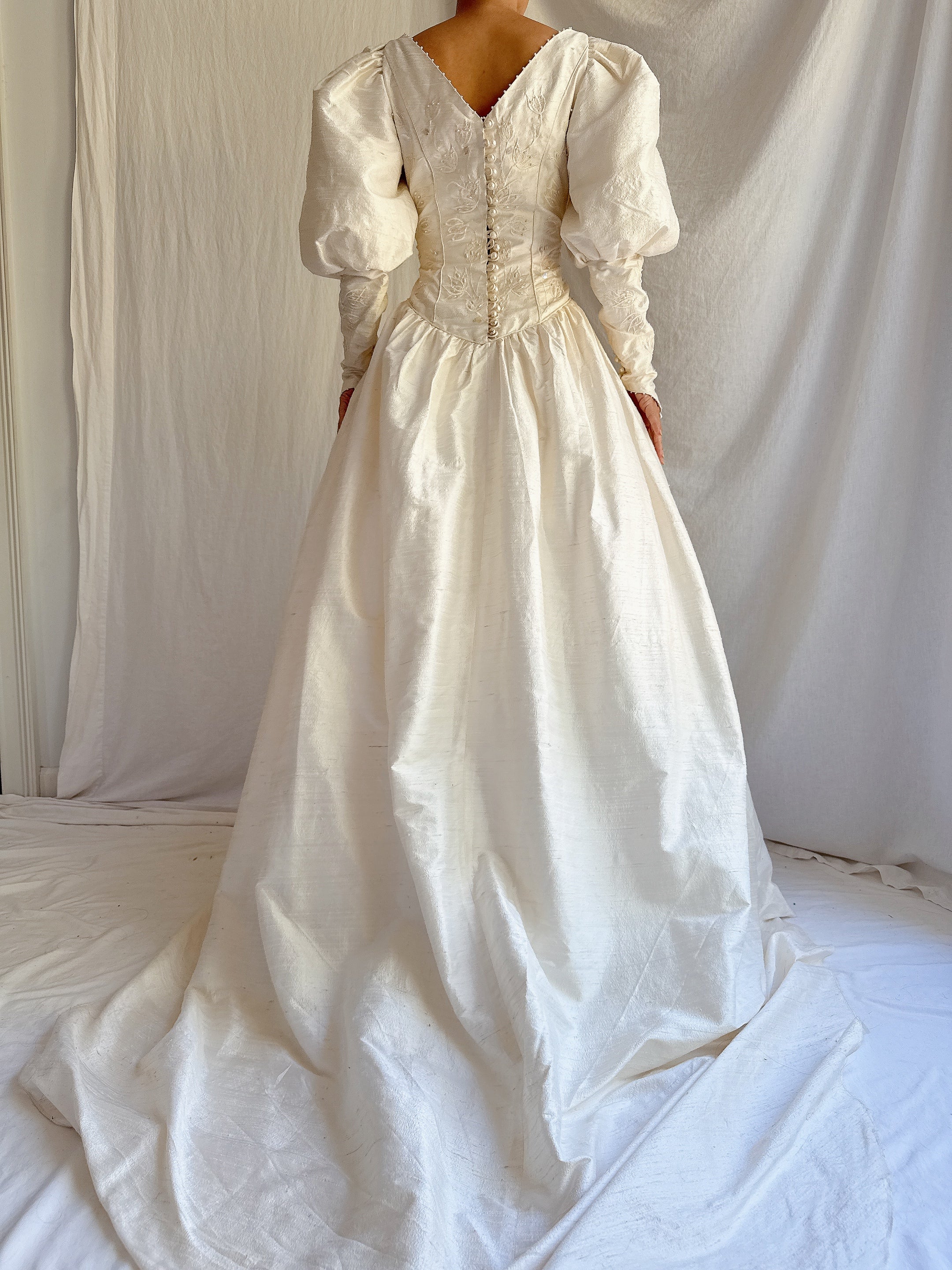 1980s Raw Silk Puff Sleeve Gown - 8/10