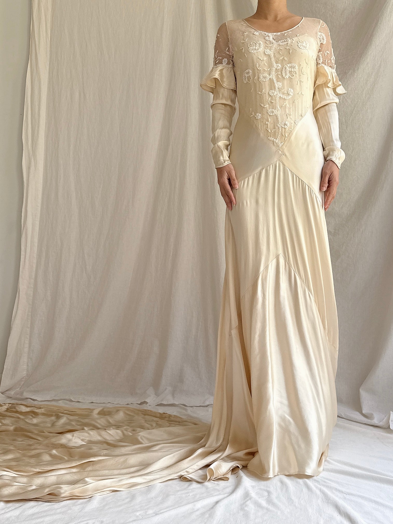 1930s Silk and Lace Gown - XXS