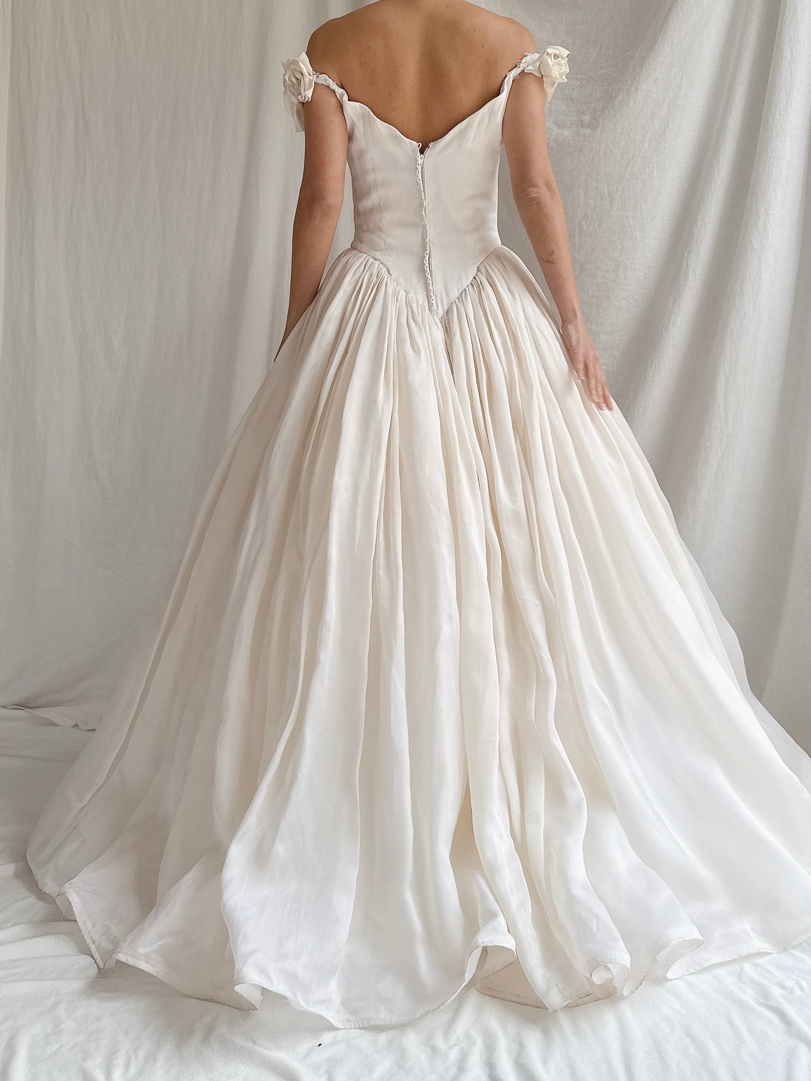 Vintage Silk Organza Off-the-Shoulder Gown - XS/2