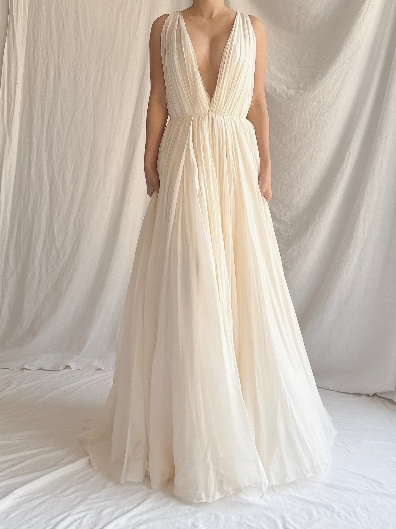 Leanne Marshall Ivory Silk Gown - XS/2