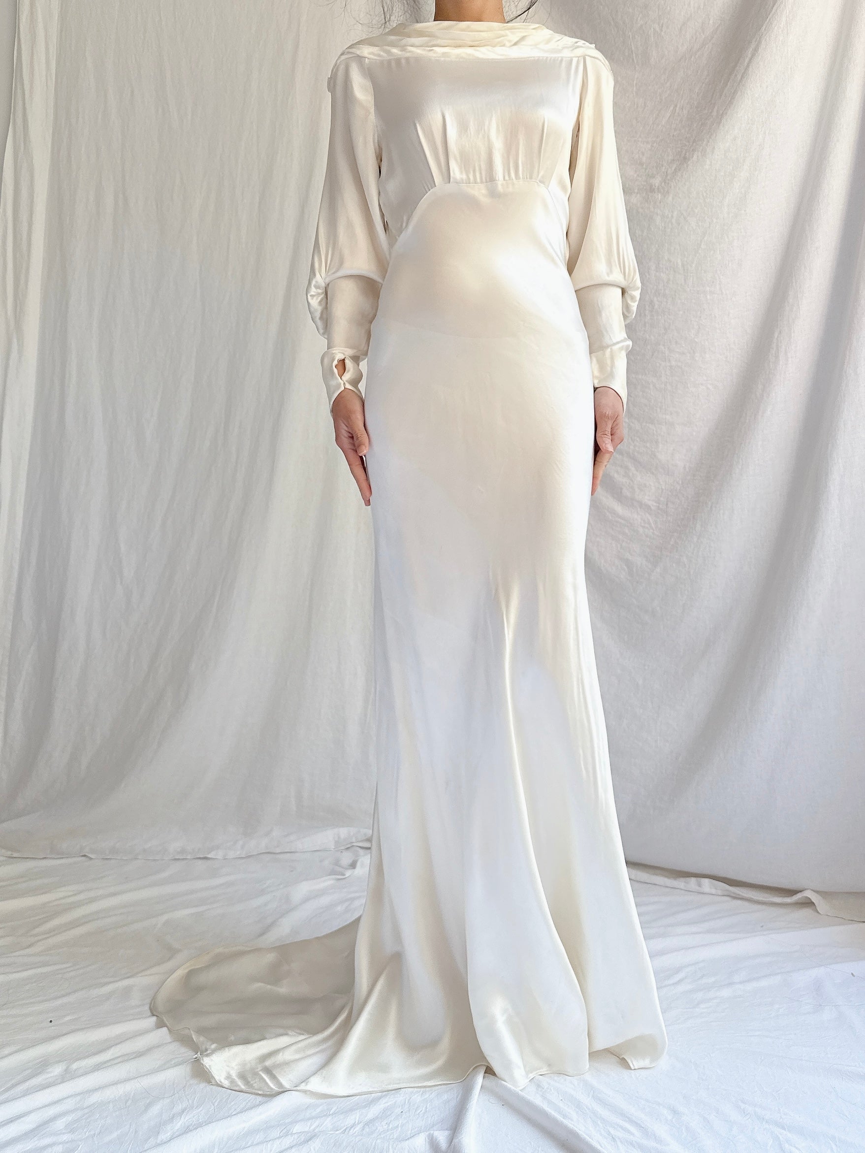 1930s beaded dress 1930s/40s Beaded and Sequin Crepe Gown M