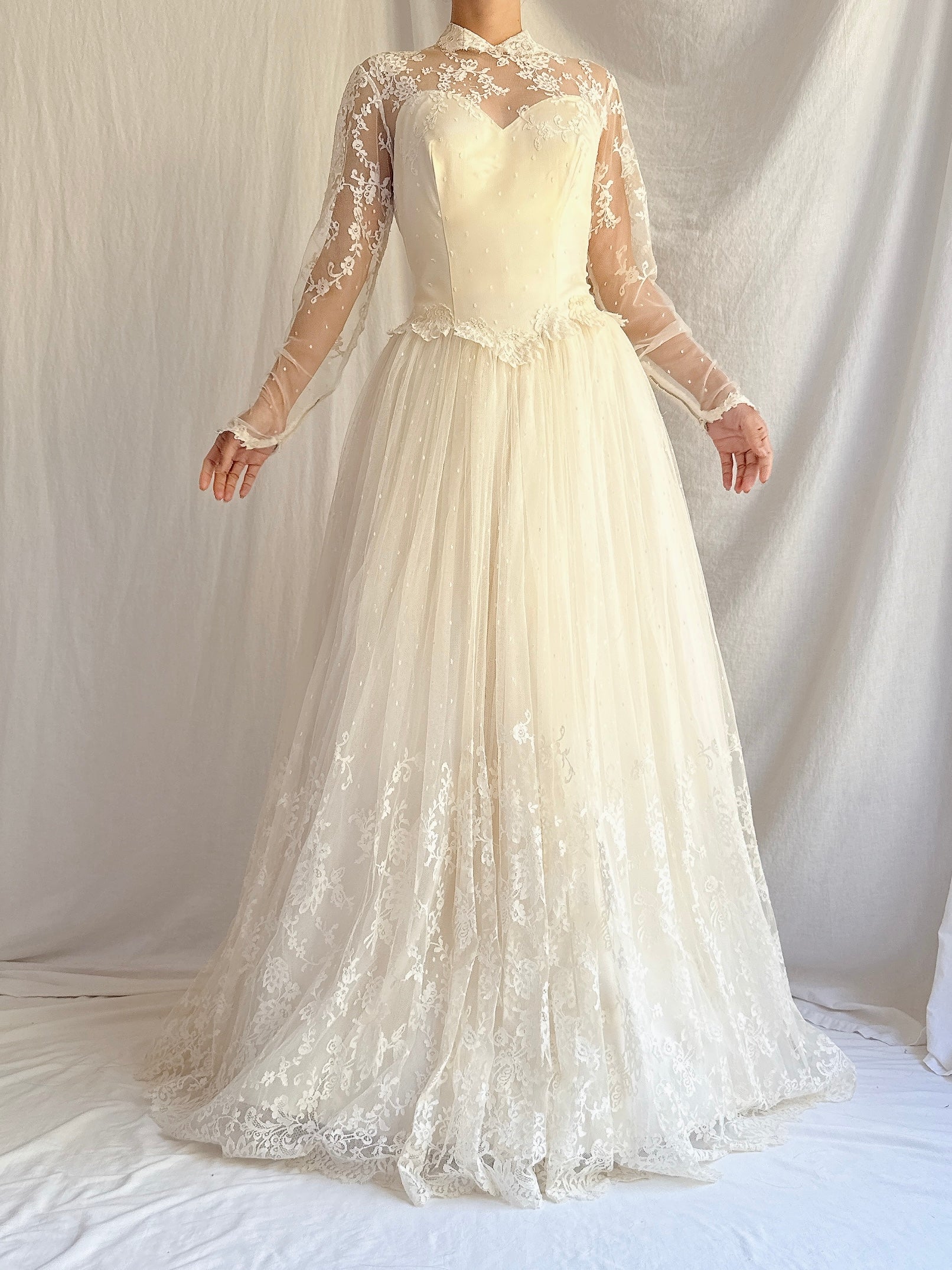 Vintage Silk Lace Gown - Size XS/S