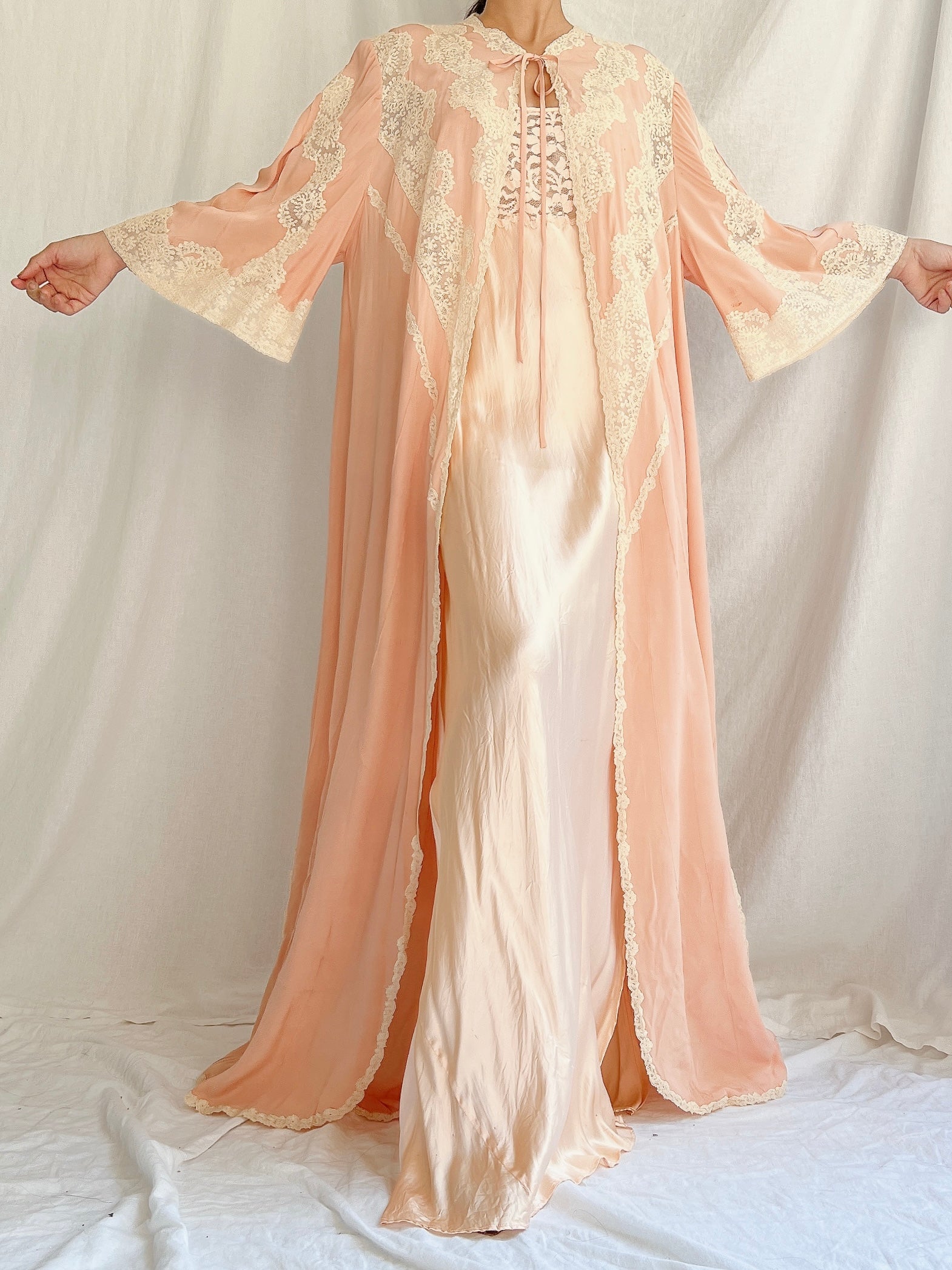 1930s Peach Silk Duster - OSFM