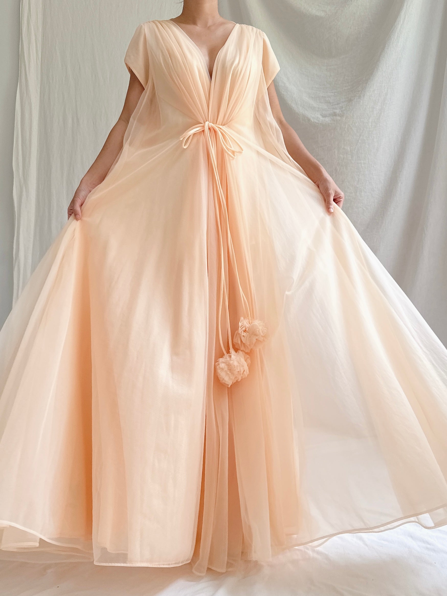 1950s Apricot Tricot Dressing Robe - OSFM
