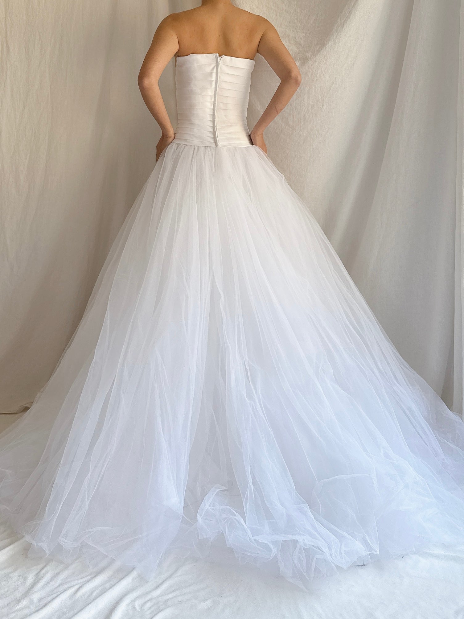 1990s Oleg Cassini White Tulle Gown - M/8