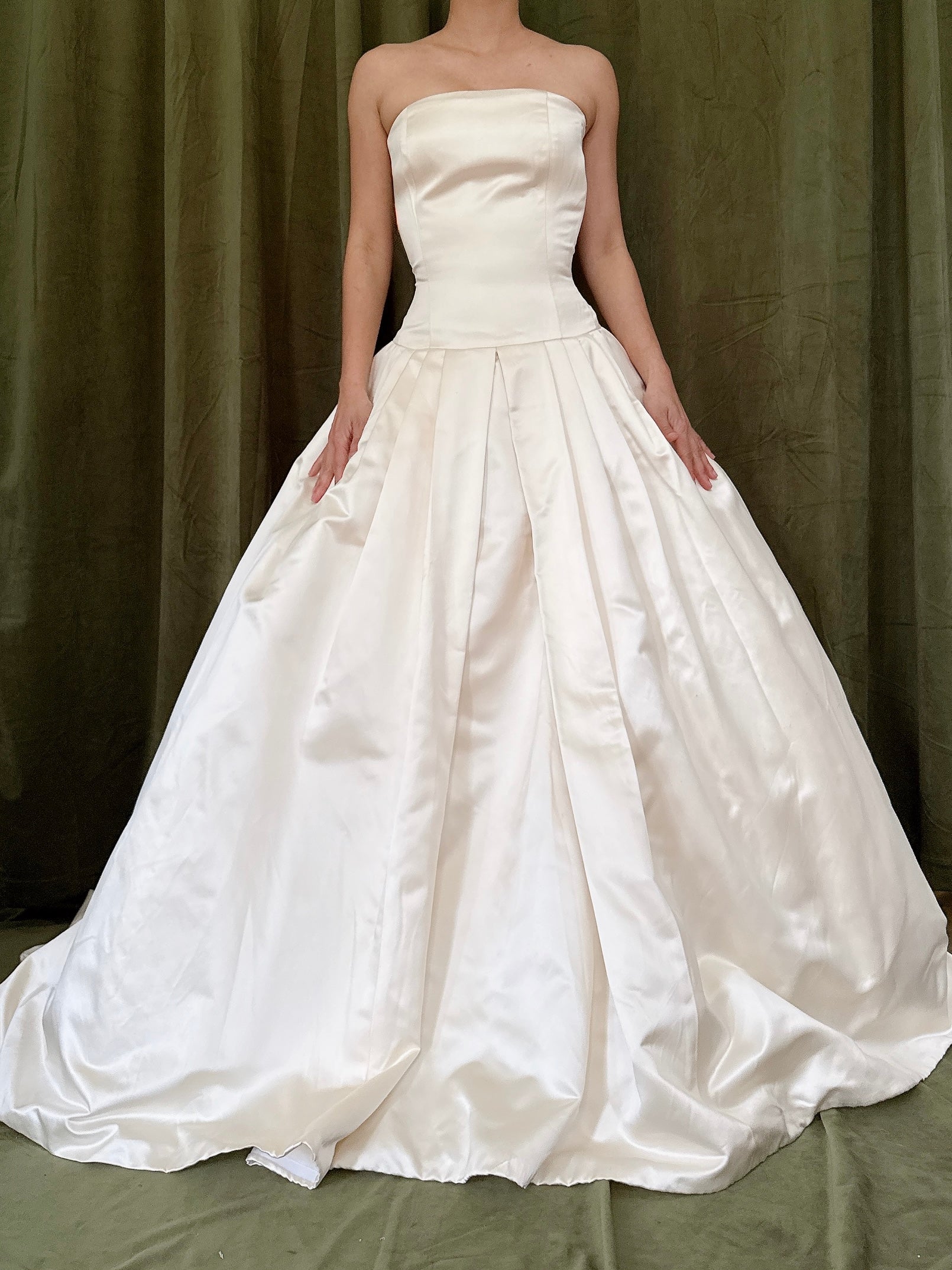Vintage Romona Kevaza Dress - Size 8- 28W/34B/54L Vintage Romona Kevaza Dress - Size 8- 28W/34B/54L