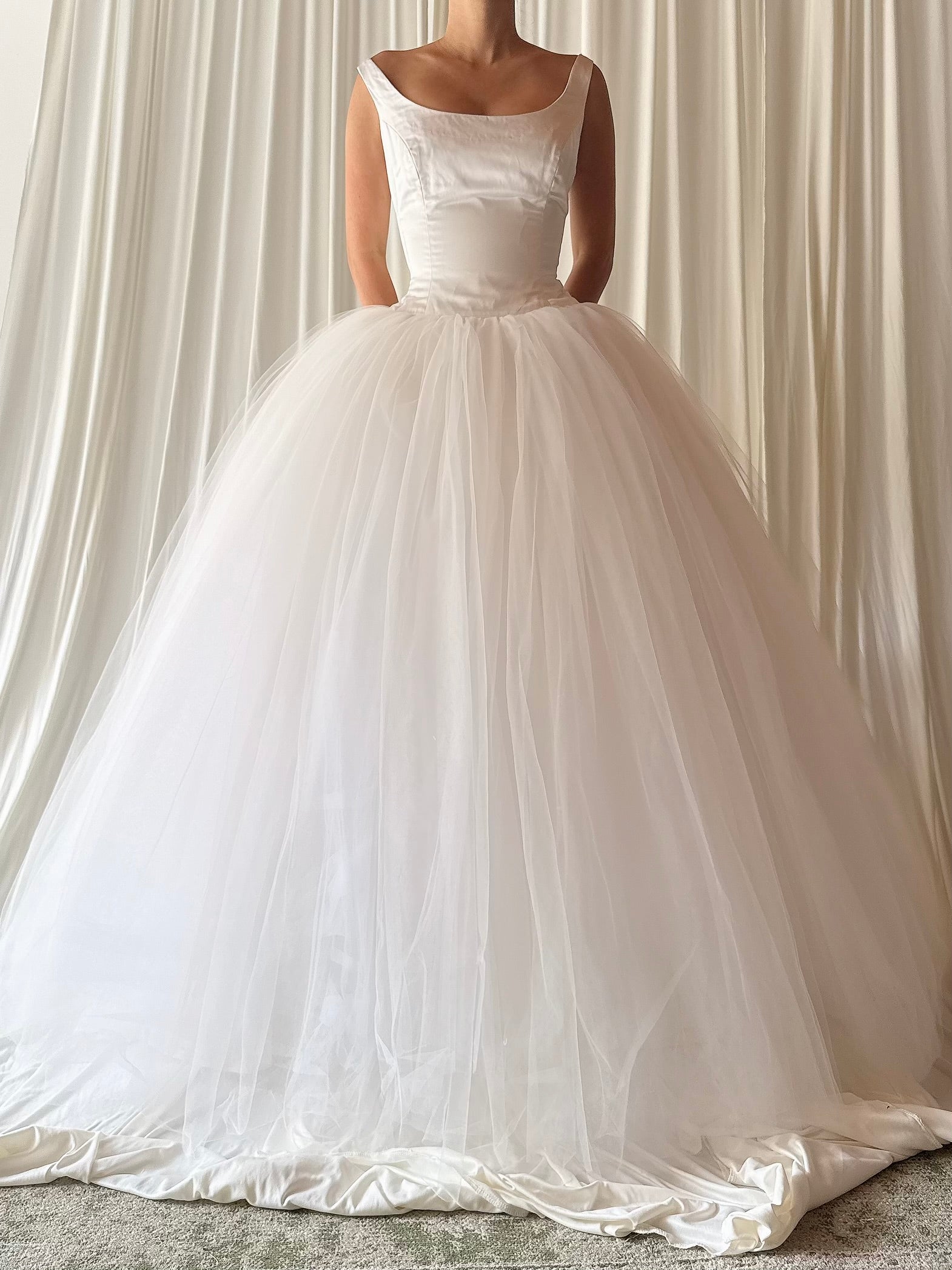 1990s Silk and Tulle Gown - M/6