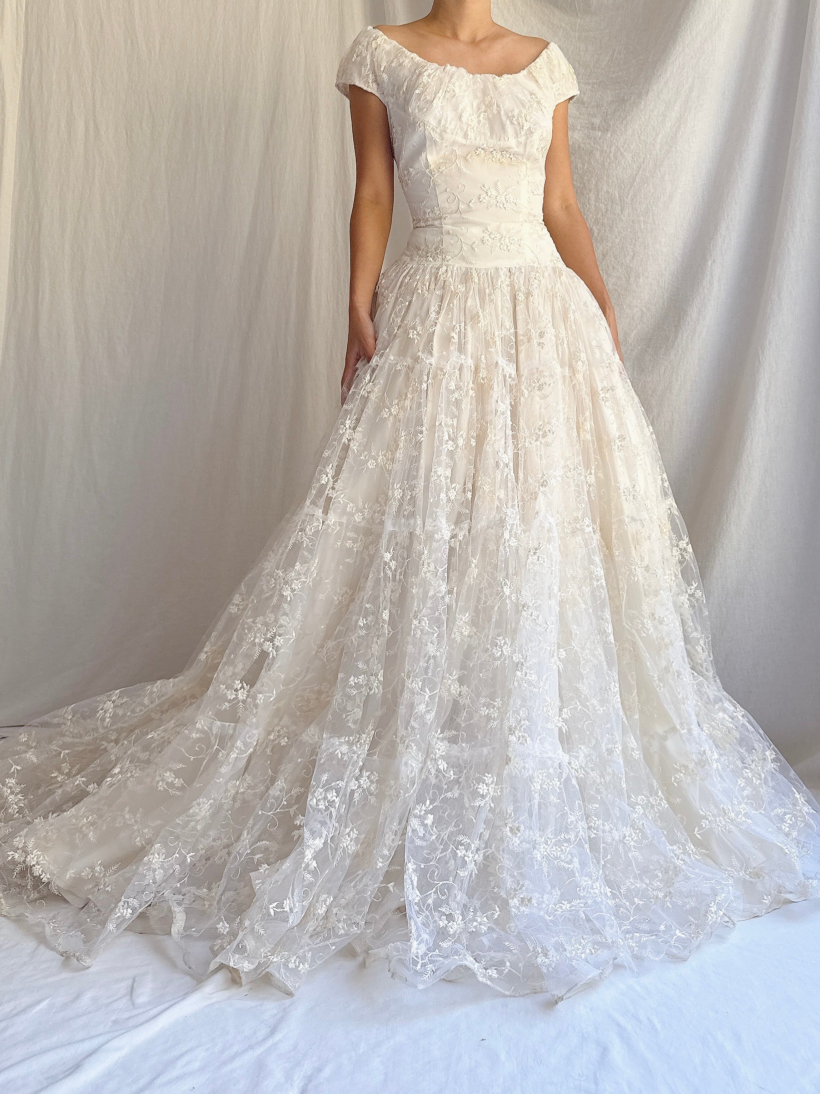 1950s Embroidered Lace Dress - S