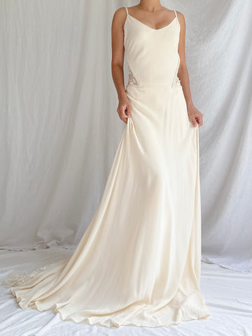 Vintage Silk Crepe and Lace Gown - S/M/6