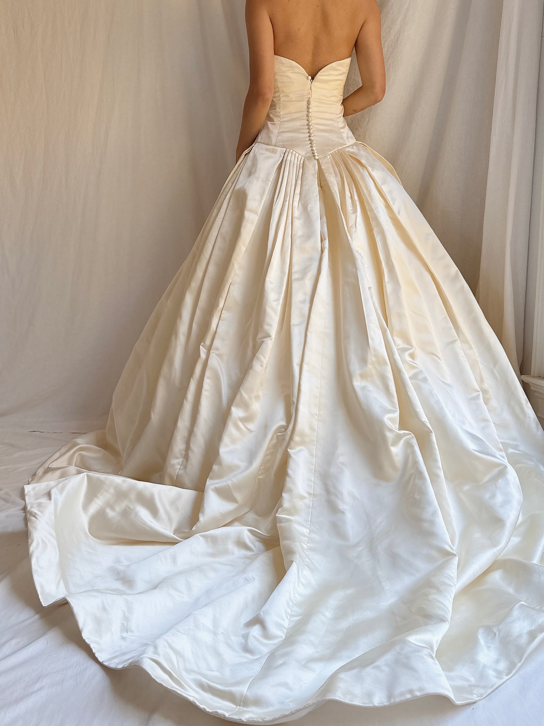 “RESERVED for Lauren T.” 90s/00 Reem Acra Silk Gown - M/6/8