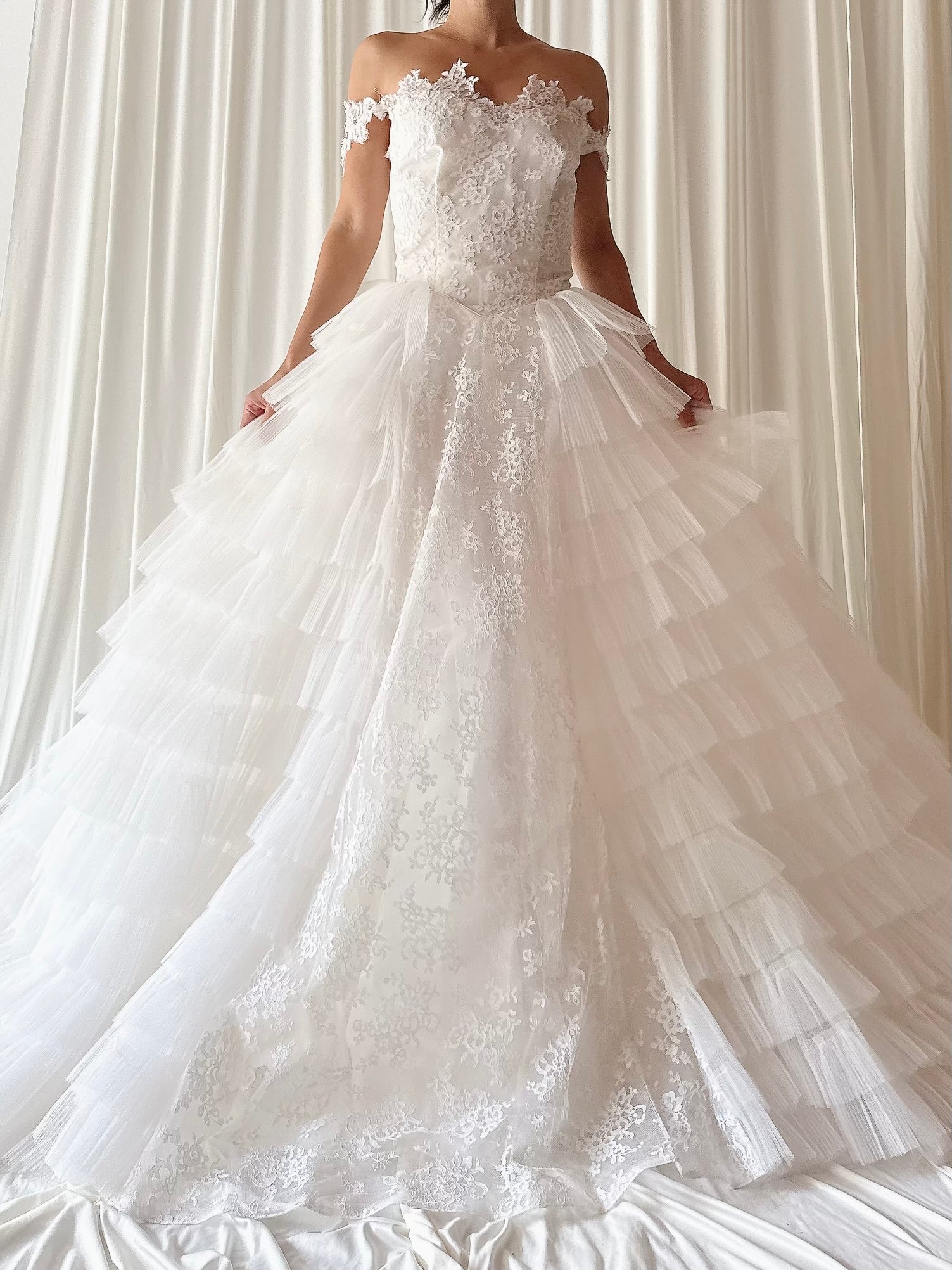 1950s Lace and Tulle Gown - S