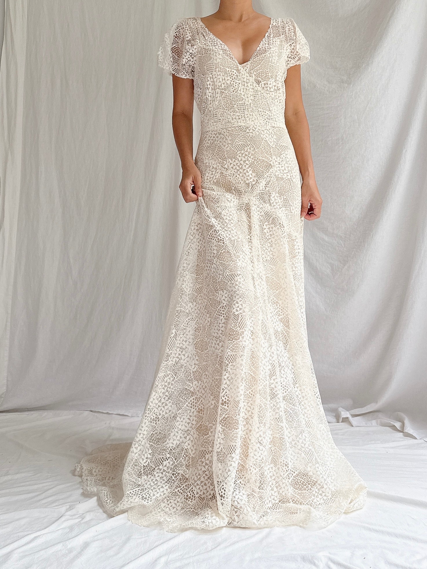 00 Monique Llhuilier Lace & Silk Gown - XS/2/4