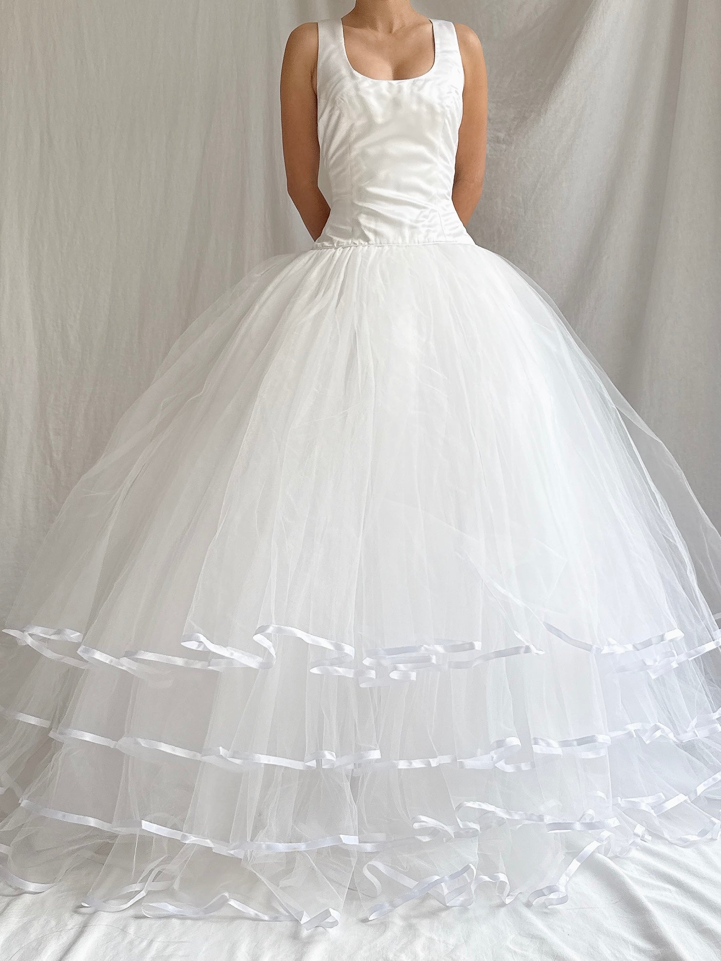 1990s Lazaro Silk and Tulle Gown - M 6