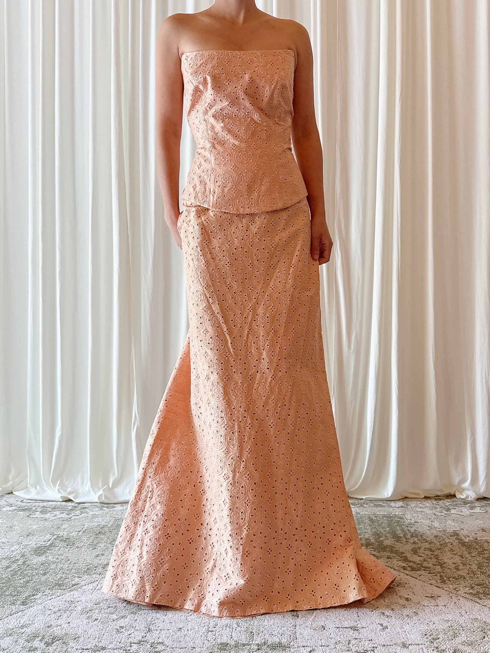 Vintage Embroidered Peach 2 Piece Set - Size 46