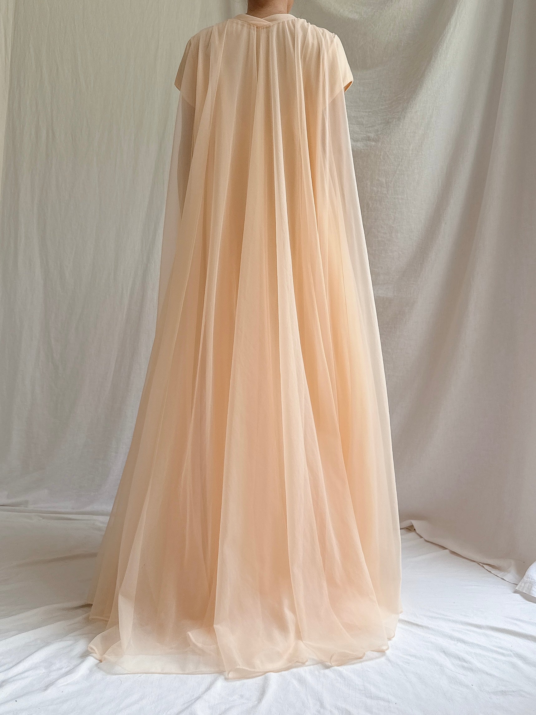 1950s Apricot Tricot Dressing Robe - OSFM