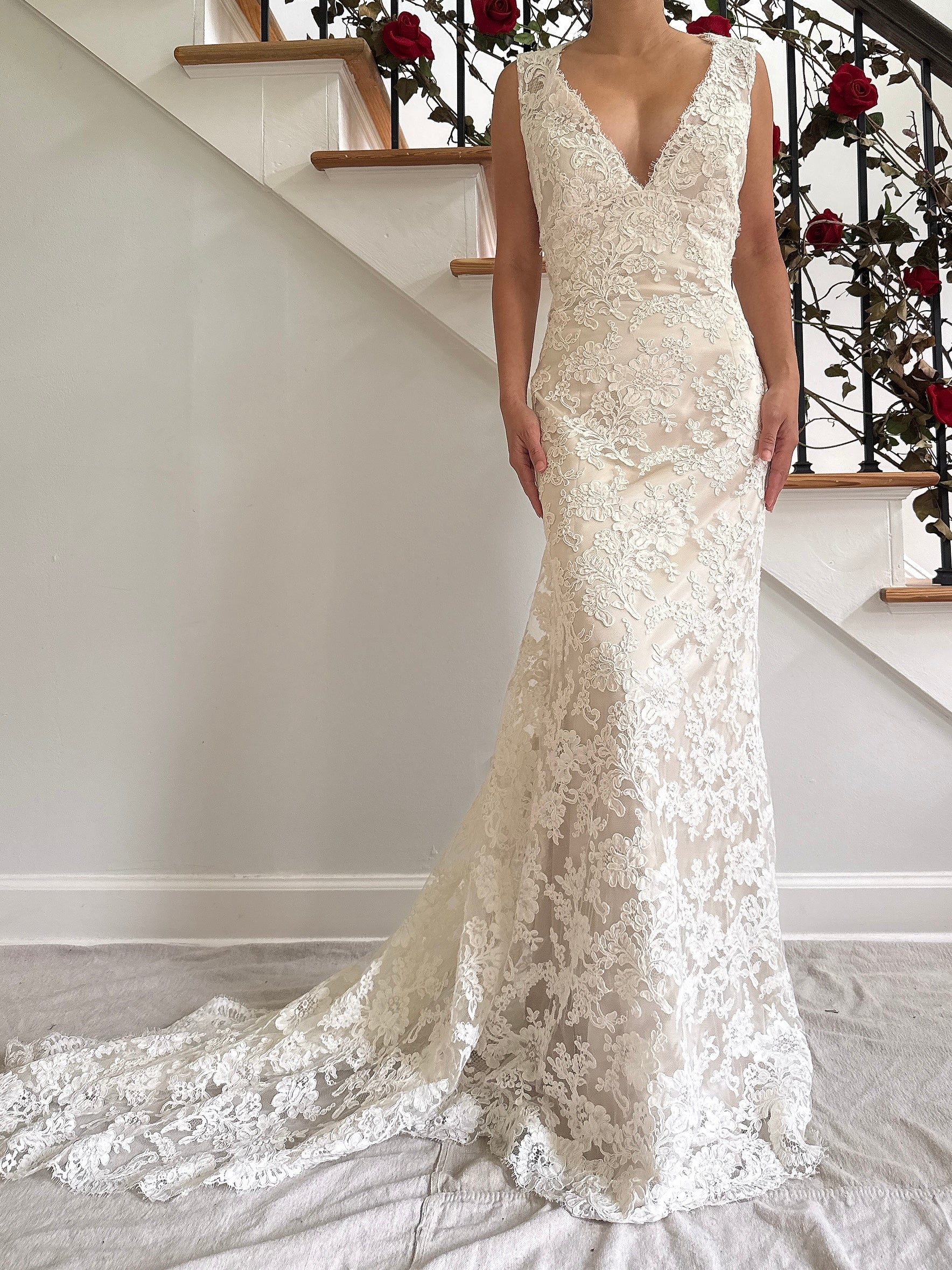 Vintage Corded Alecon Lace Gown - M/8