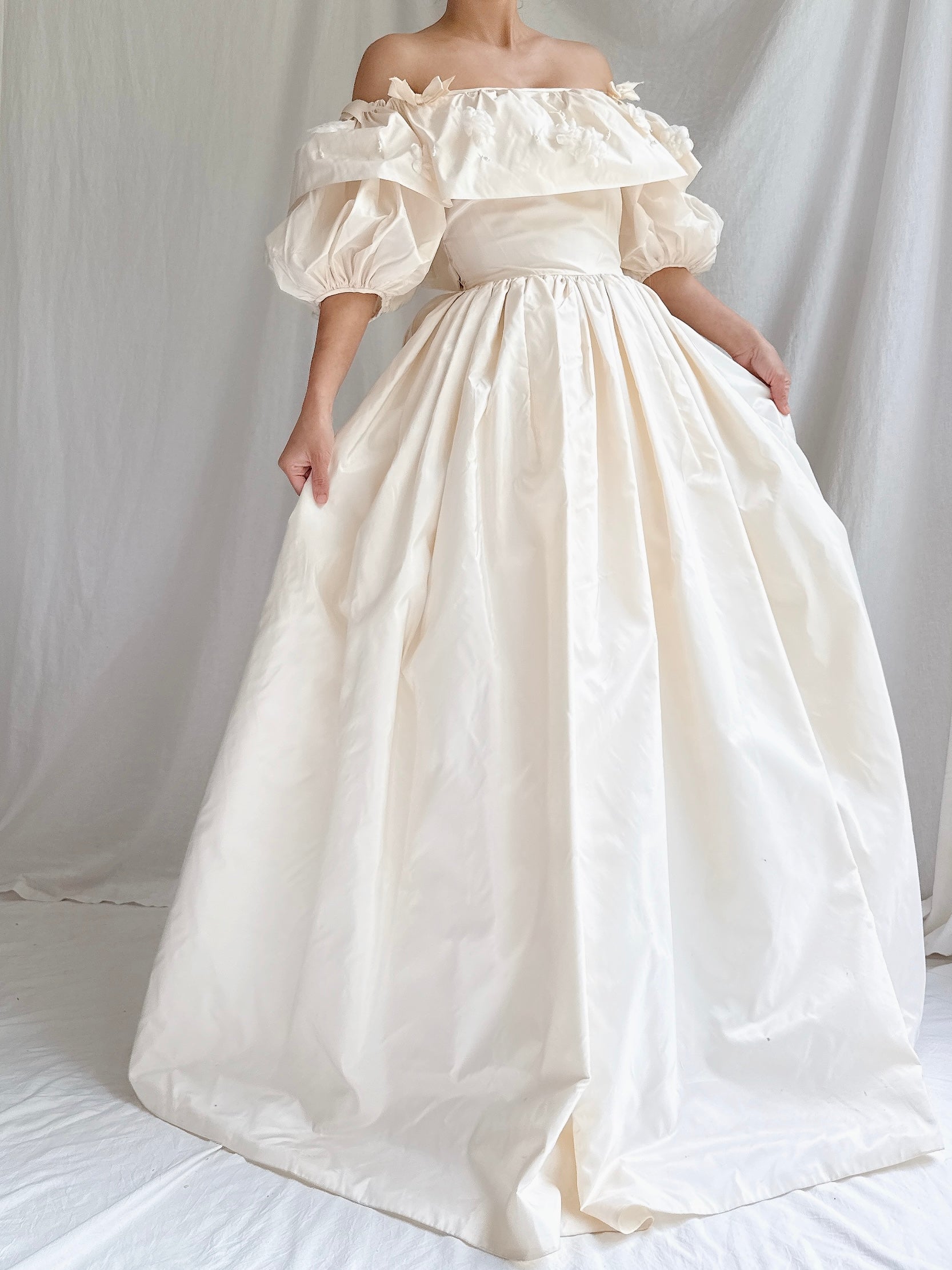 1980s Silk Taffeta Puff Sleeve Gown - XXS