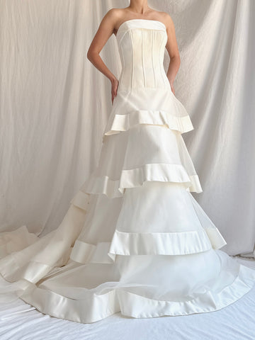 00 Strapless Satin/Organza Gown - S/4/6