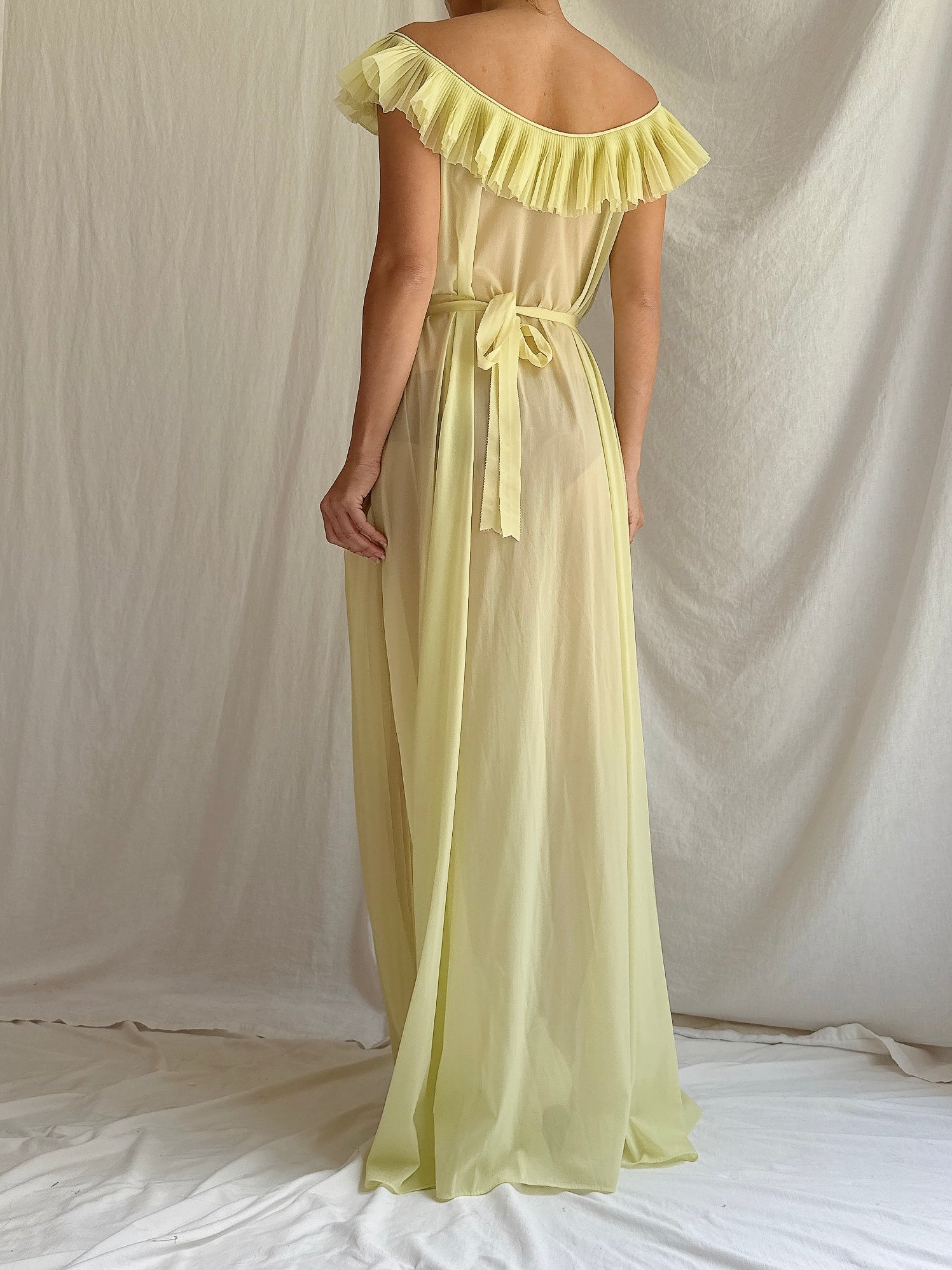 1950s Tricot Nylon Pleated Slip - S