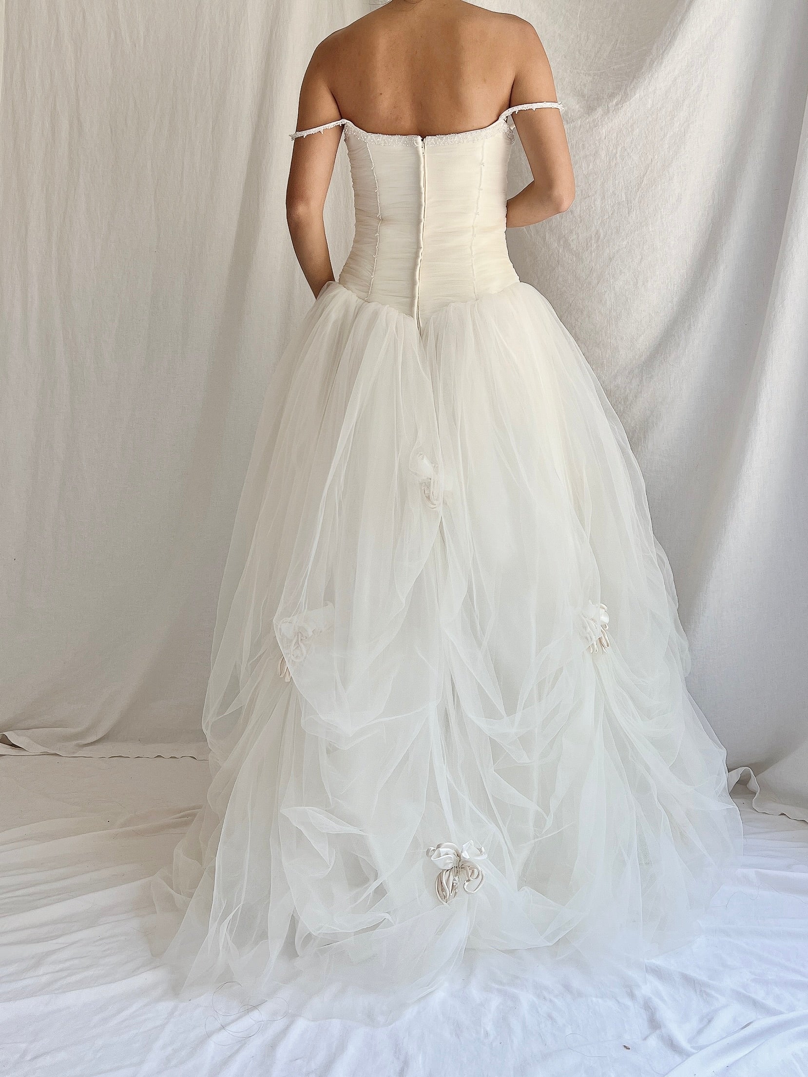 1990s Tulle Ruched Gown - S/8