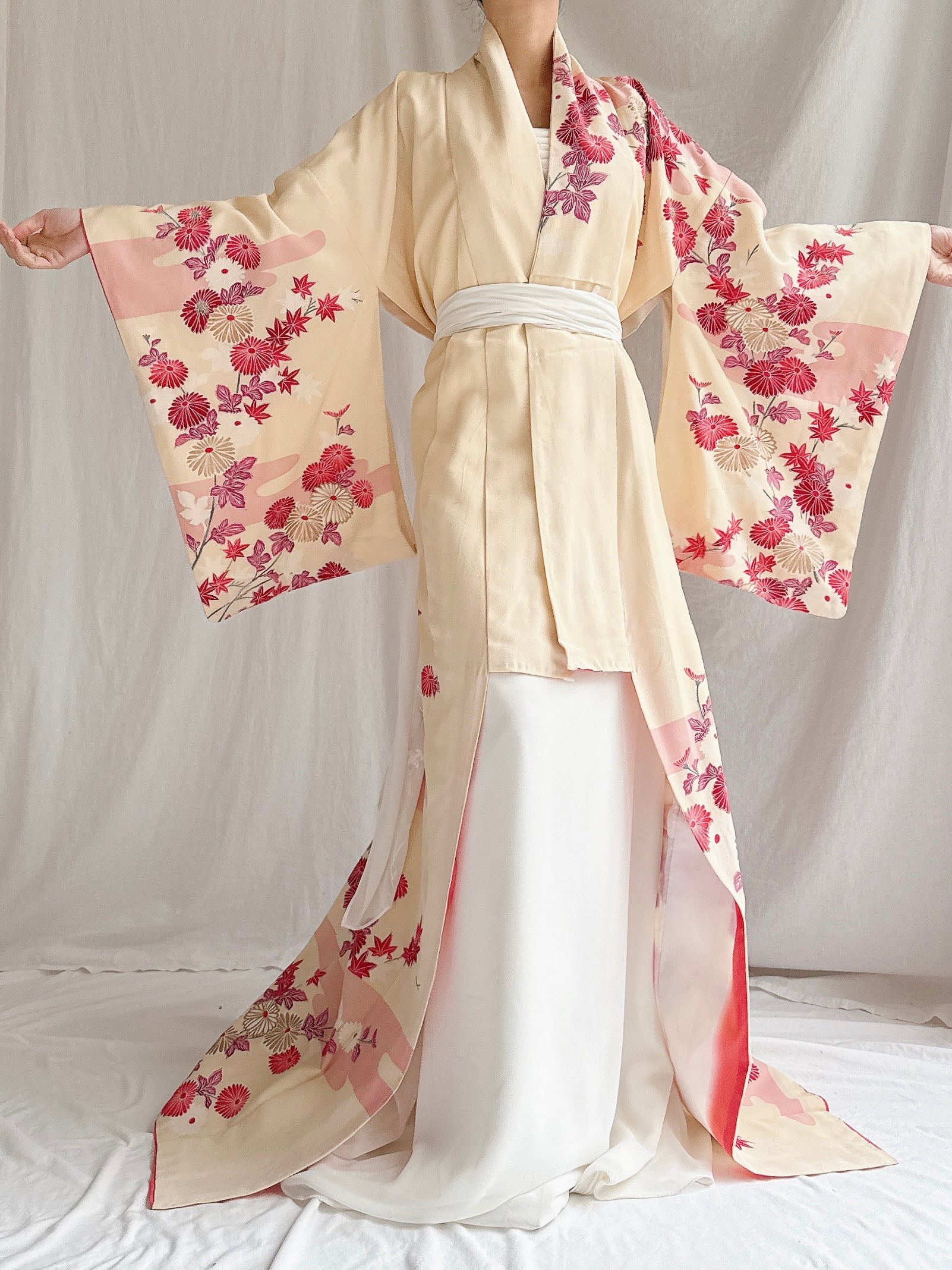 Vintage Silk Floral Kimono - OSFM