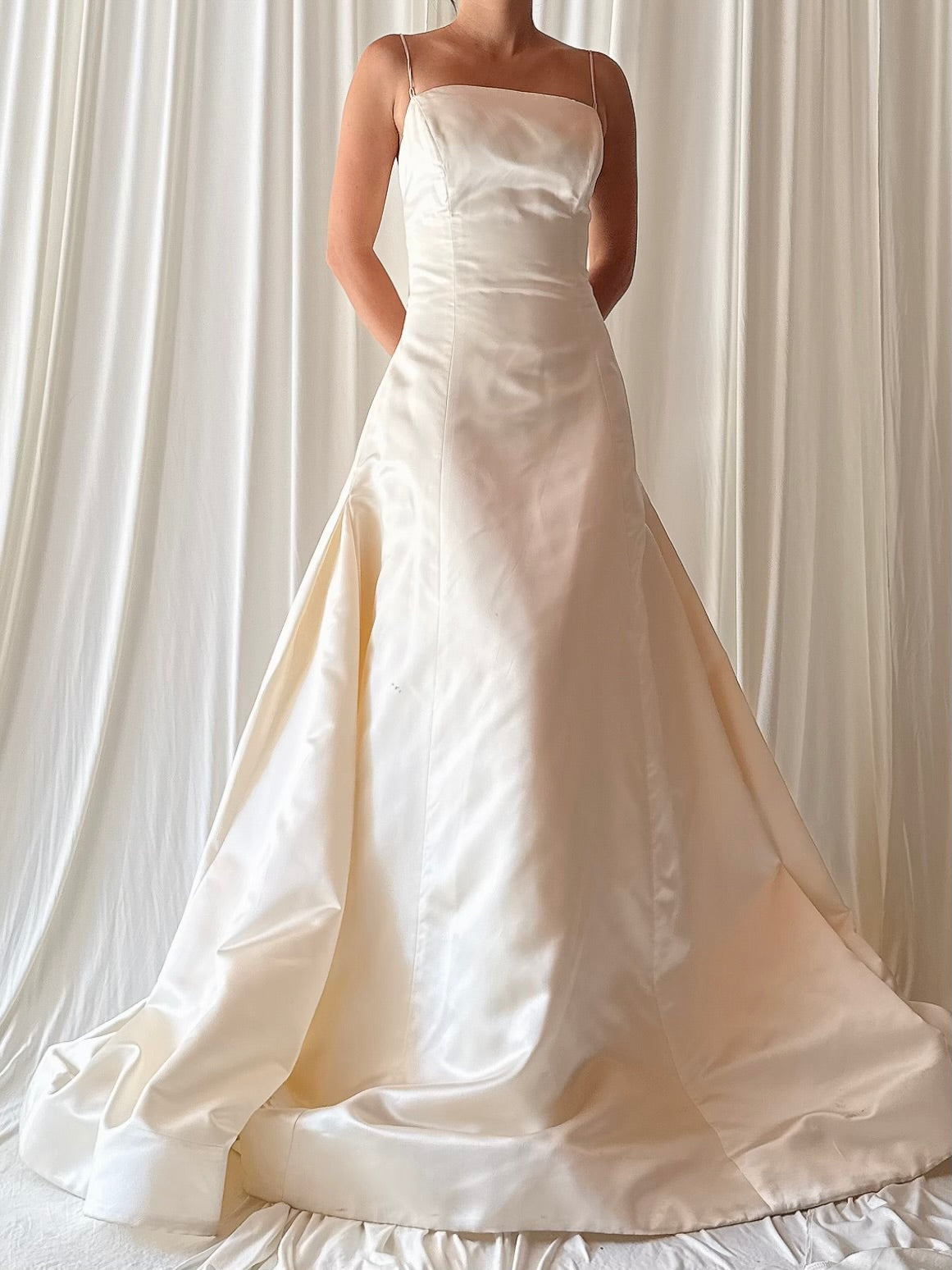 Vintage Vera Wang Silk Gown - 4-6