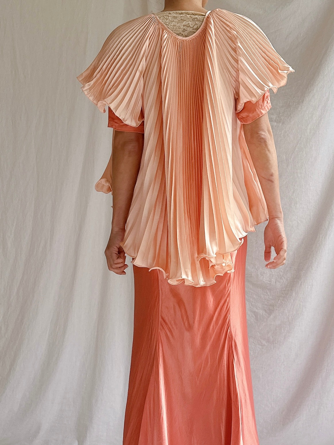 1960s Peach Pleated Top - OSFA