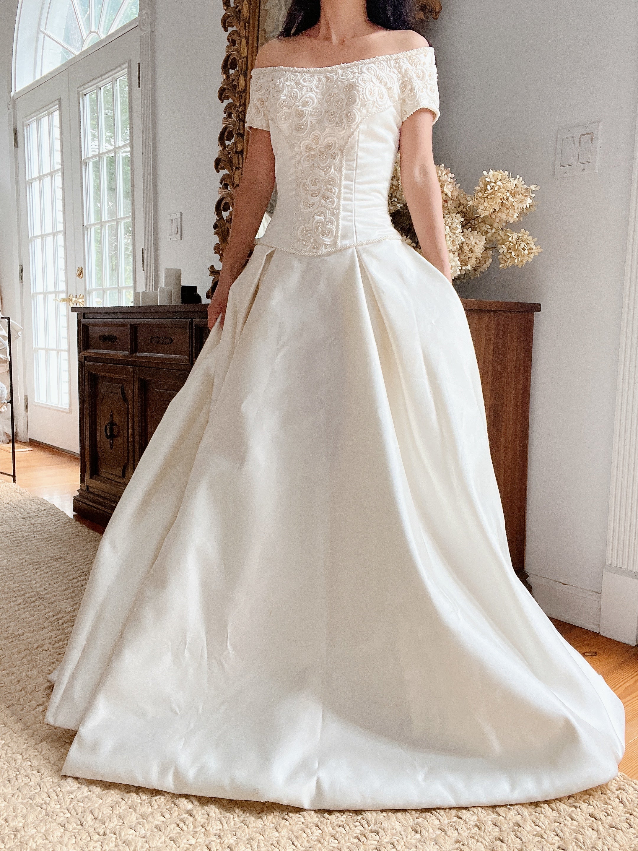 90s 1990's Wedding Dresses 10 Iconic 1990s Wedding Dress Designers Styles 90s 1990's Wedding Dresses 10 Iconic 1990s Wedding Dress Designers Styles