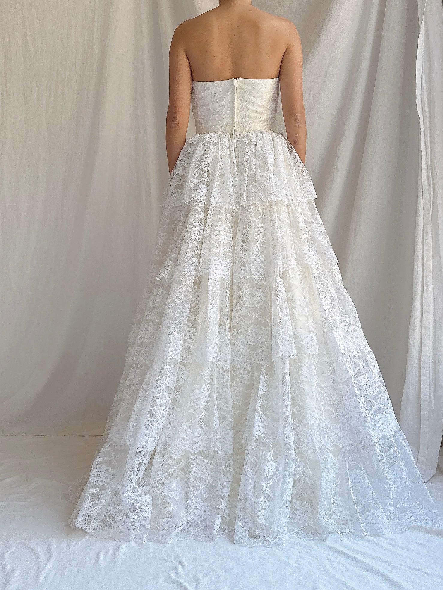 1980s Strapless Lace Gown - XXS