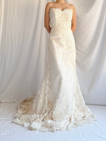 Vintage Modern Trousseau Silk Lace Gown - M/10