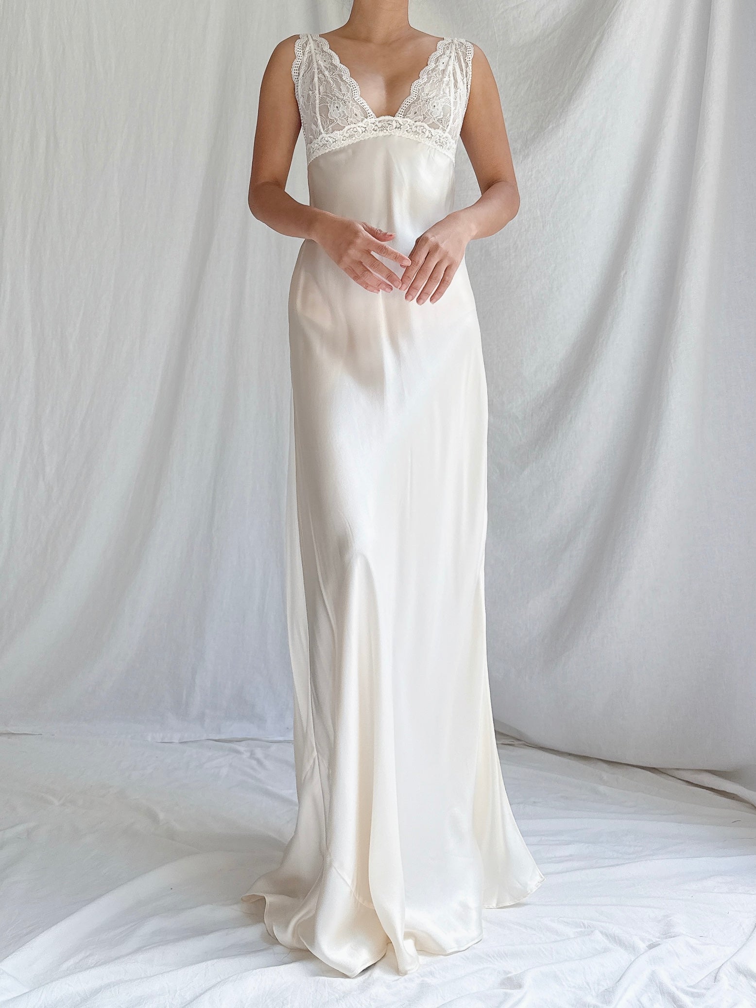 Vintage VS Silk Charmeuse Slip - S