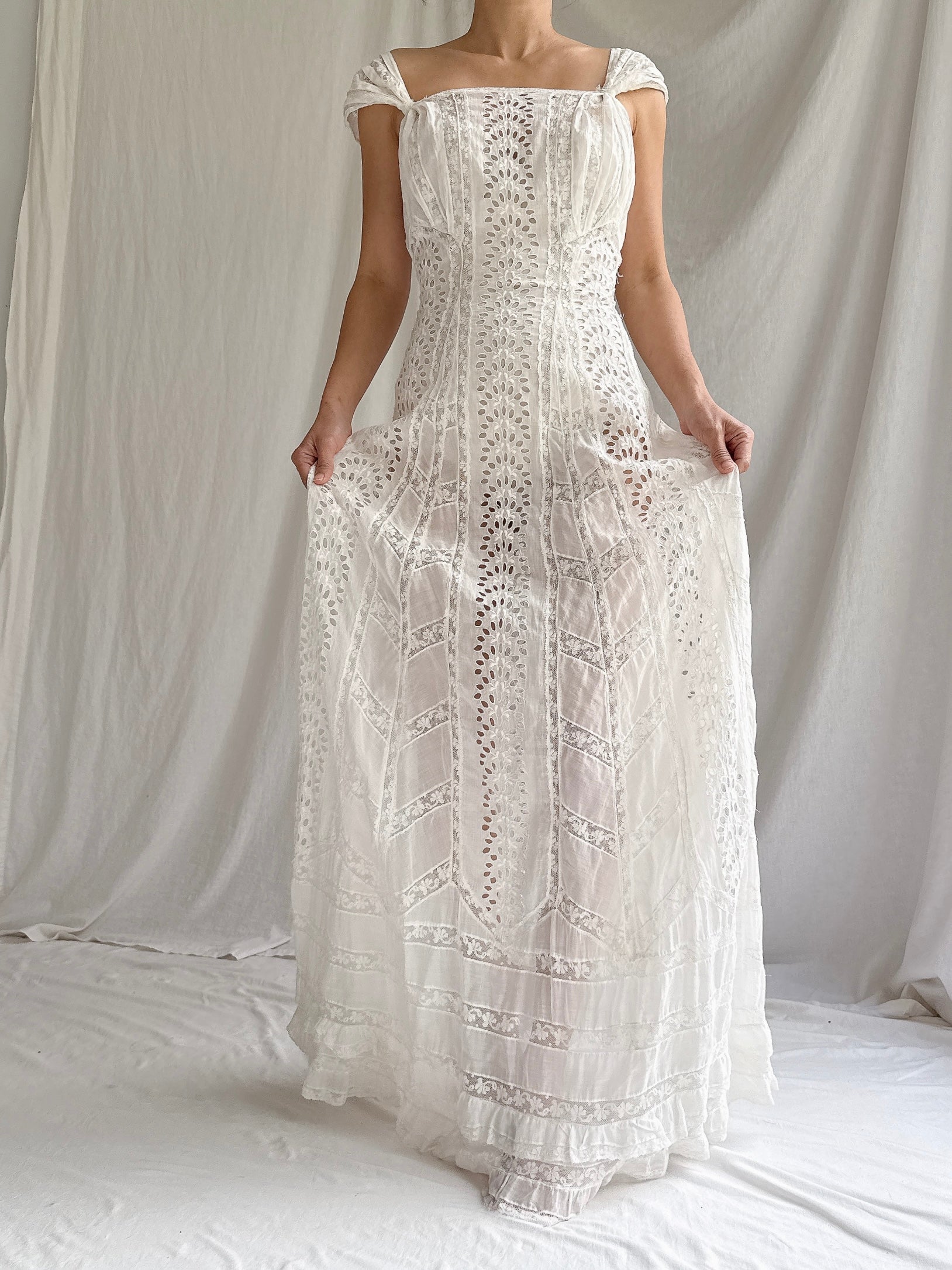 Antique Embroidery Eyelet Dress - XS