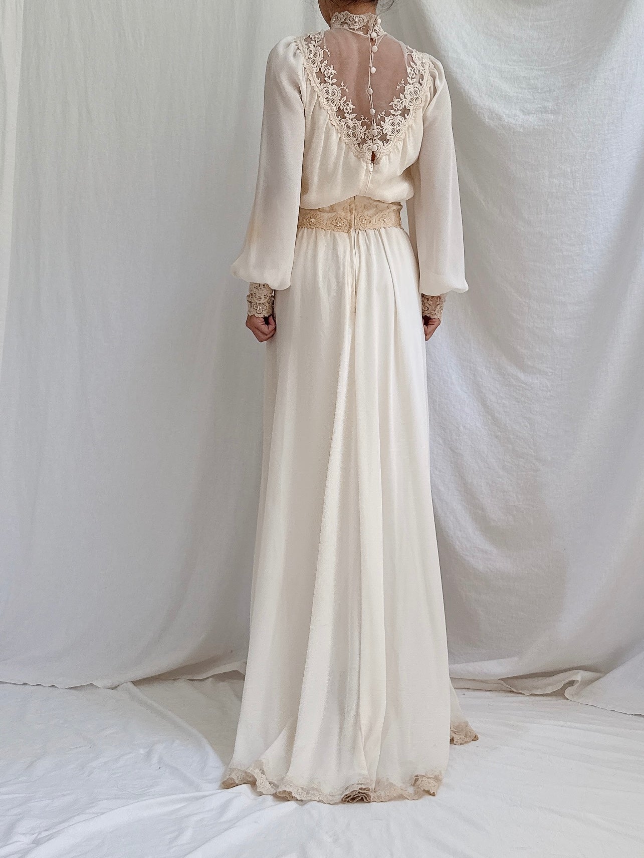 Vintage High-Neck Poet Sleeve Gown - S