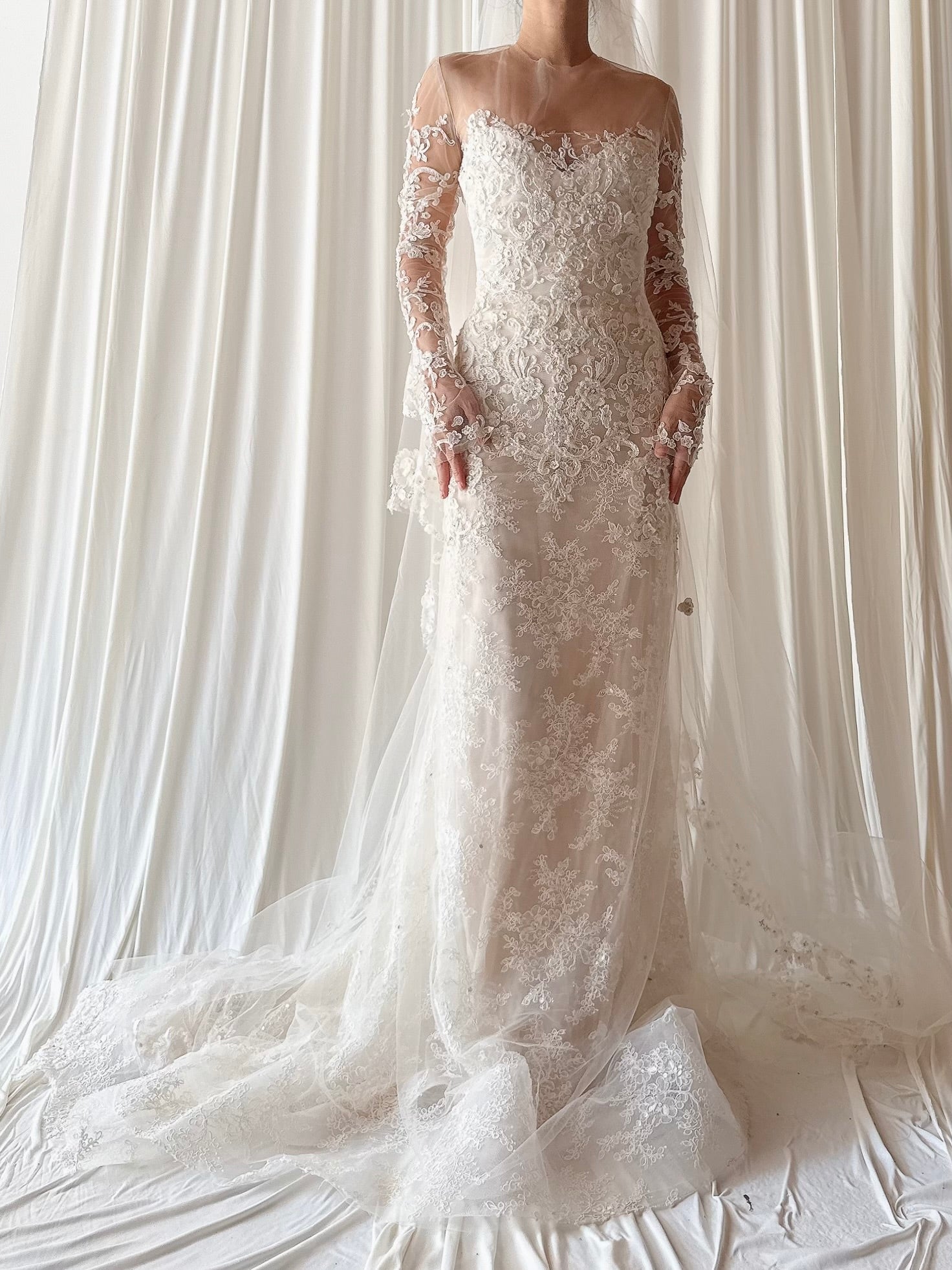 00 Reem Acra Lace Tulle Gown with Veil - XS