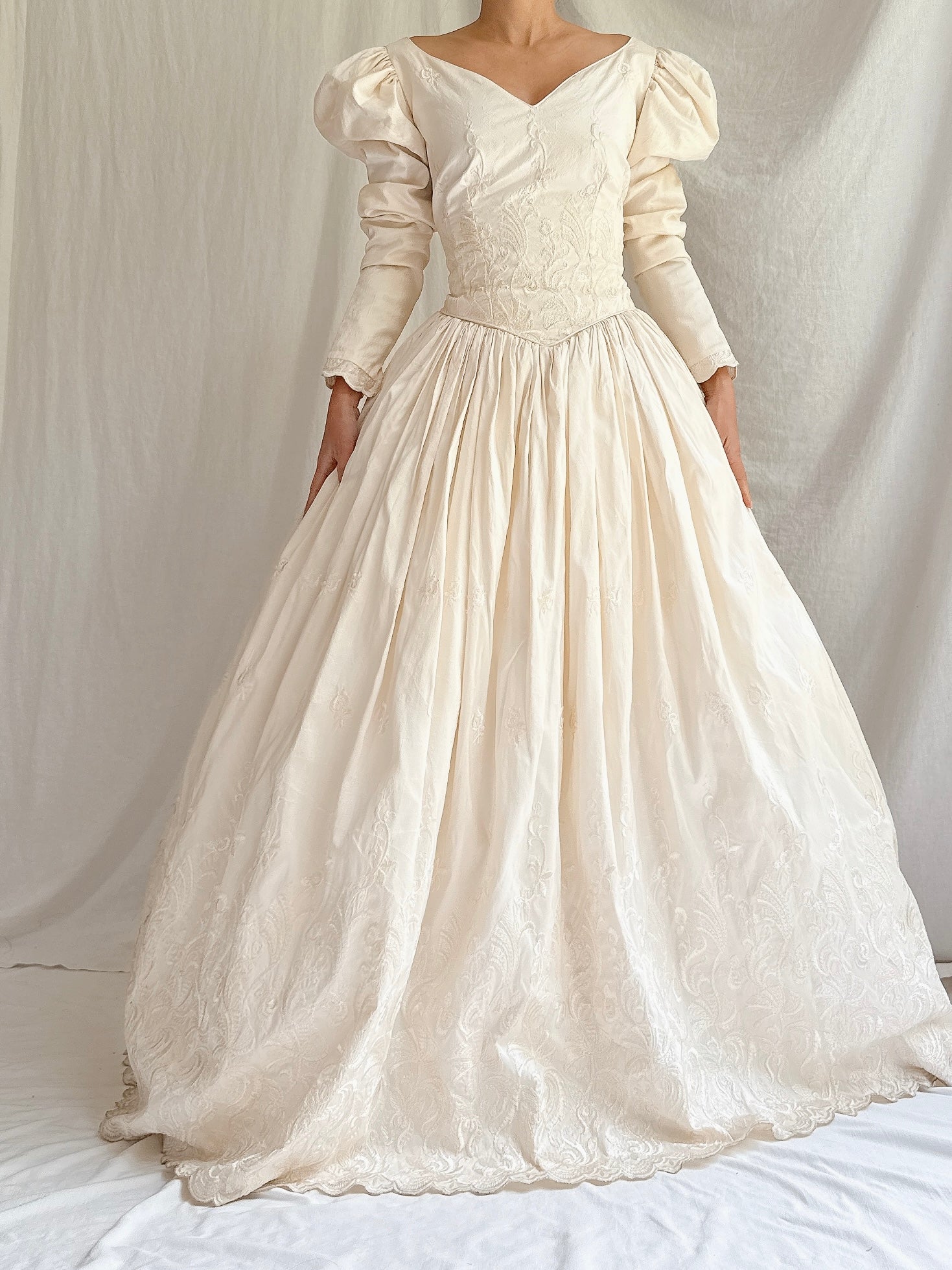 Vintage Silk Embroidered Gown - M