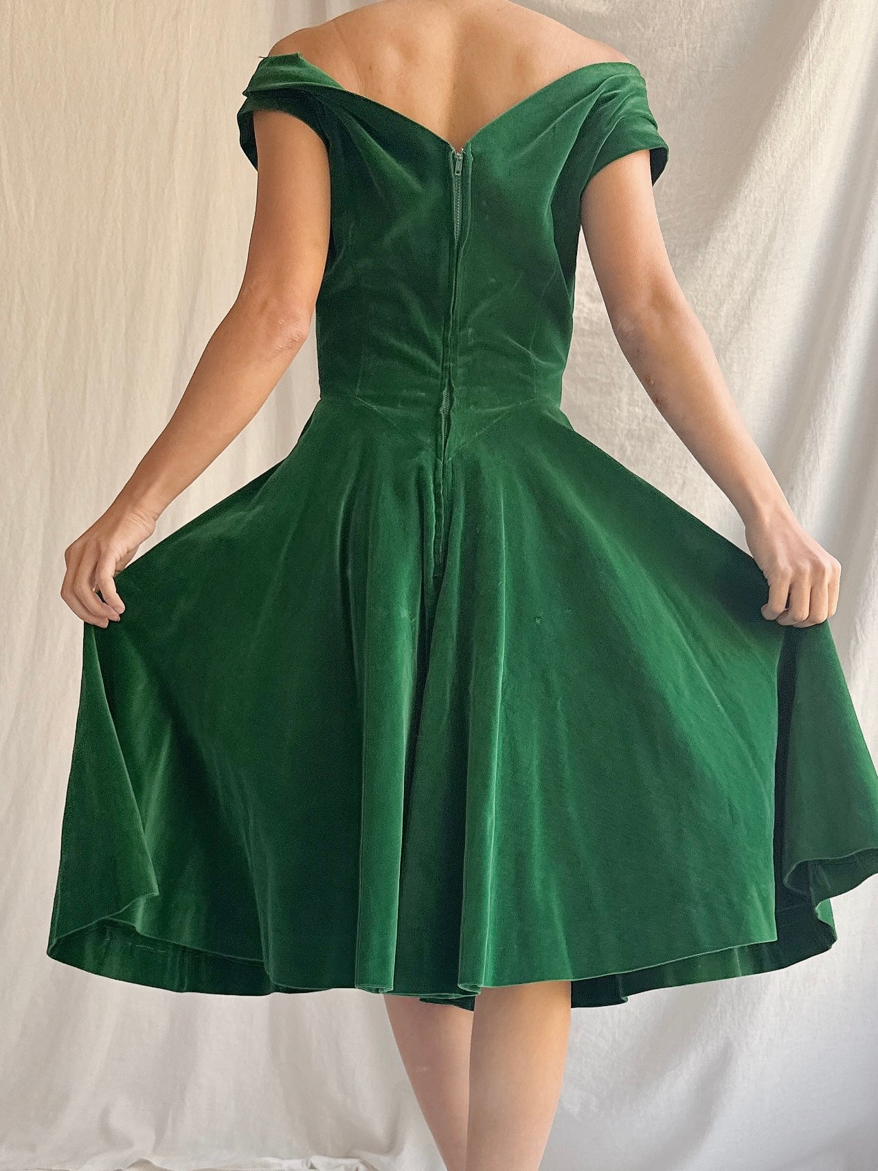 1950s Harry Kaiser Silk Velvet Dress - XS