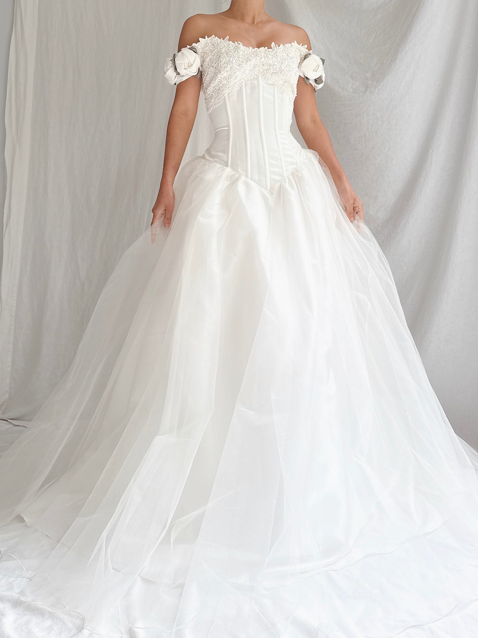 Vintage Off-the-Shoulder Rosette Dress - M/8