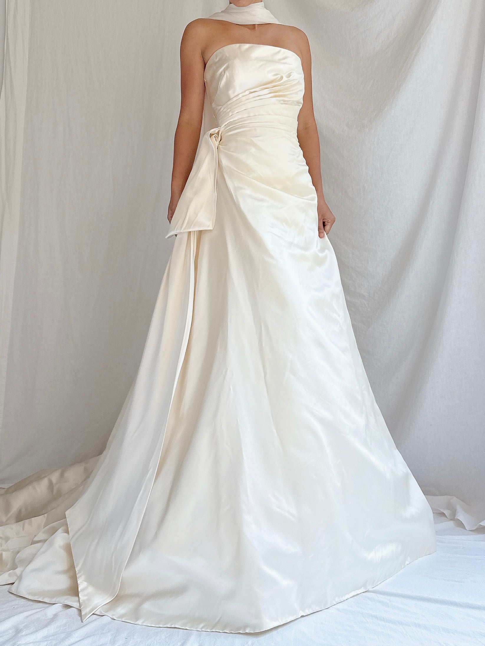 Vera Wang Silk Satin Strapless Gown - S/4/6