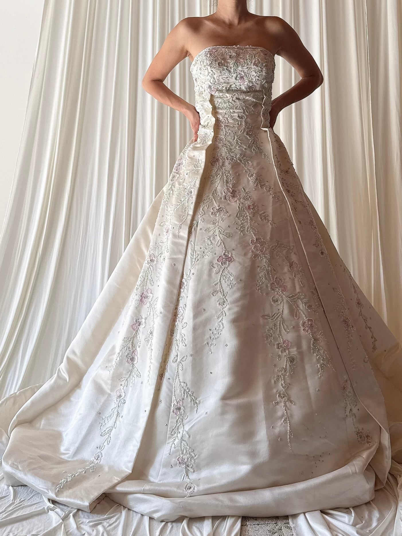 Vintage YSA Makino Silk Embroidered Gown - US 6