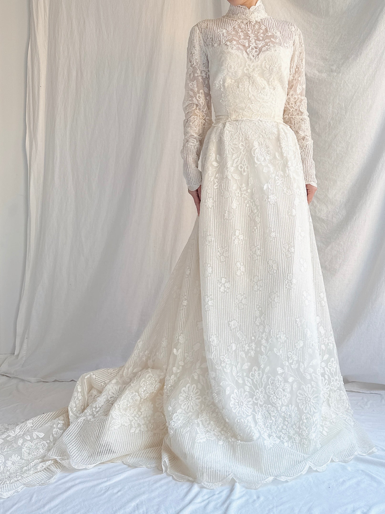 Vintage Embroidered Beaded Lace Gown - S