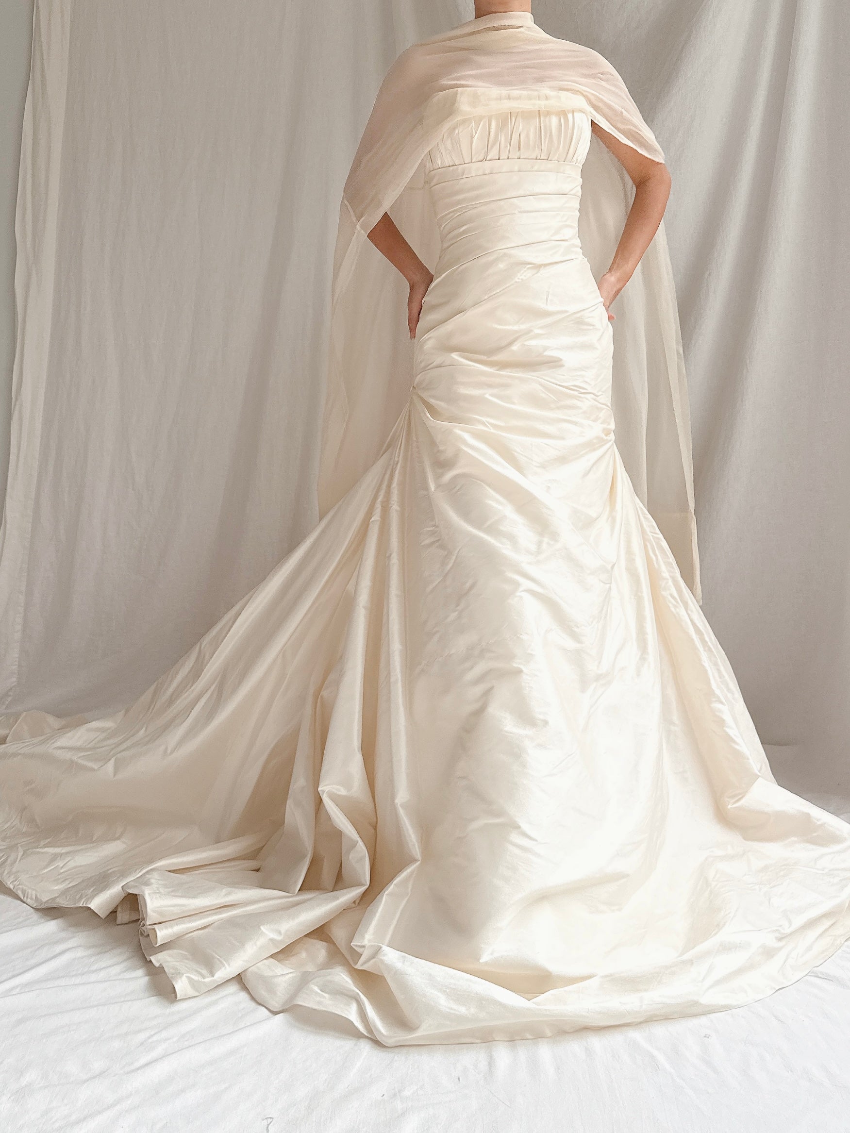Vintage Pronovias Strapless Silk Gown - M