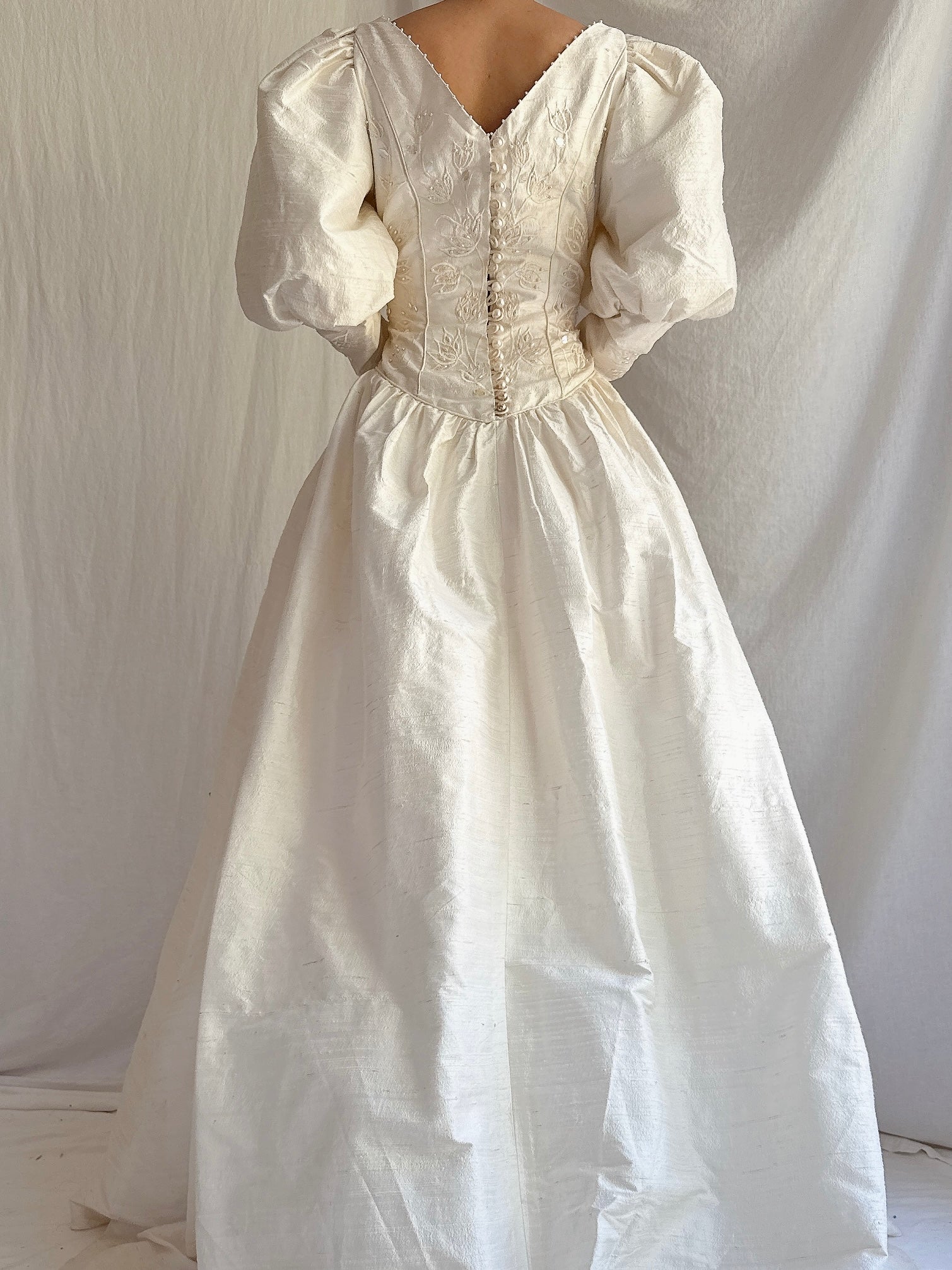 1980s Raw Silk Puff Sleeve Gown - 8/10