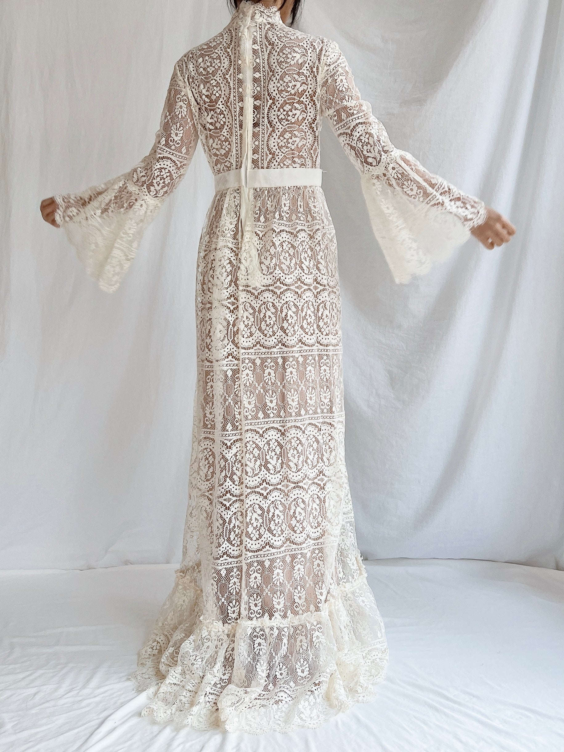 1970s Sheer Filet Lace Gown - M