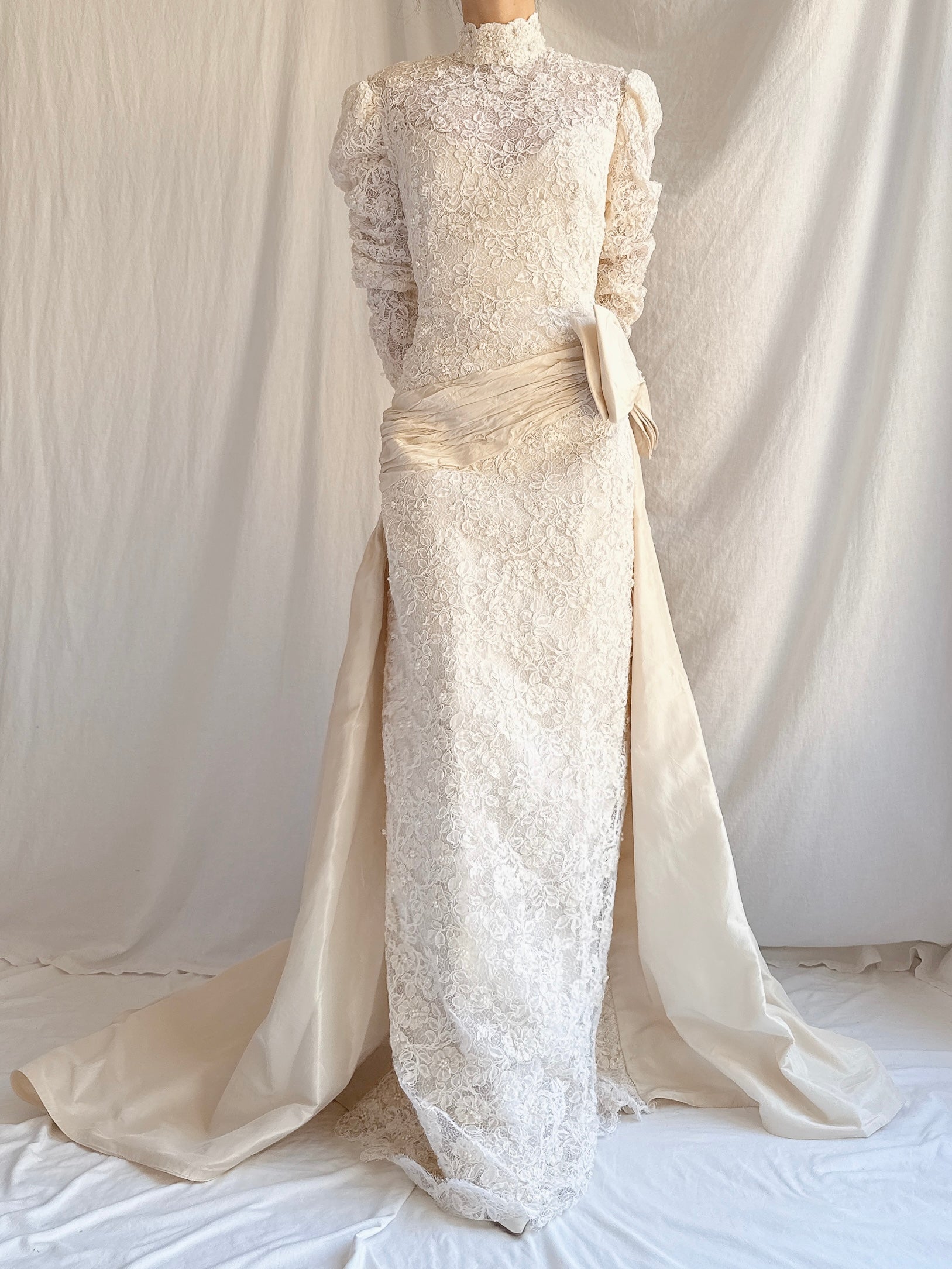 Vintage Jim Hjelm Lace and Silk Tafetta Gown - S/M US 6