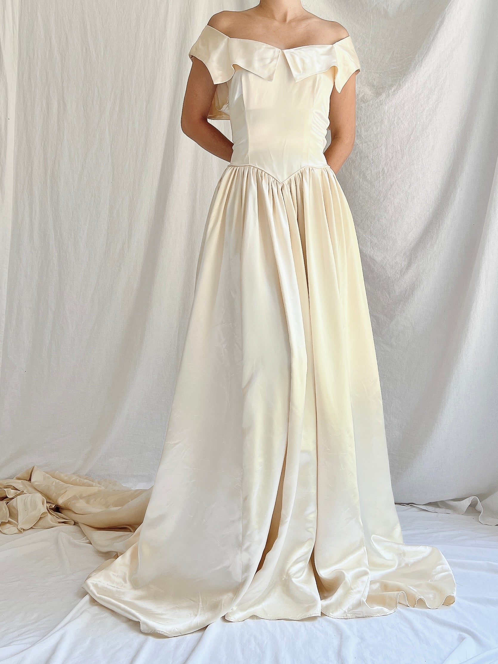 1940s Candelight Satin Basque Waist Gown - S