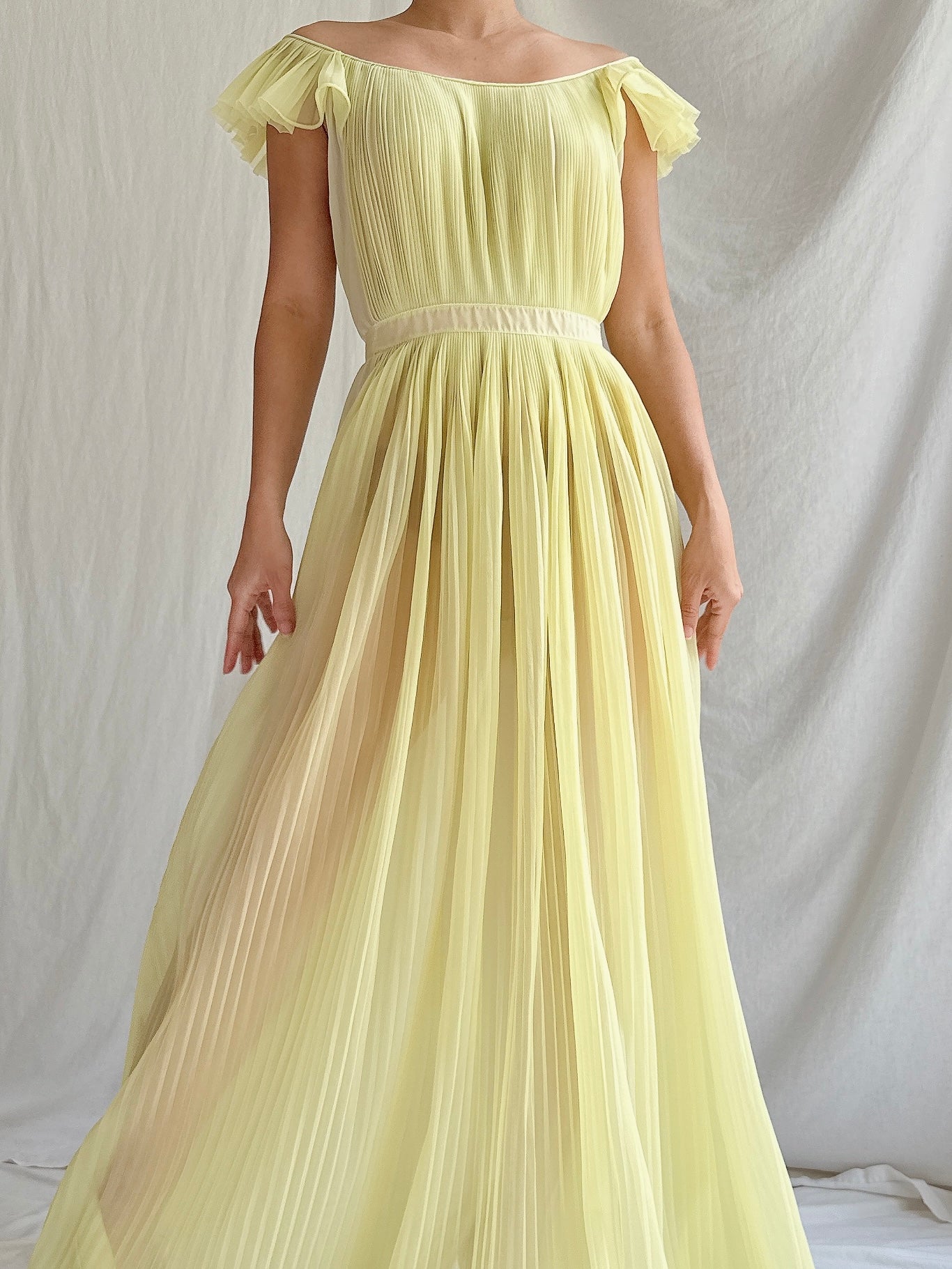 1950s Tricot Nylon Pleated Slip - S