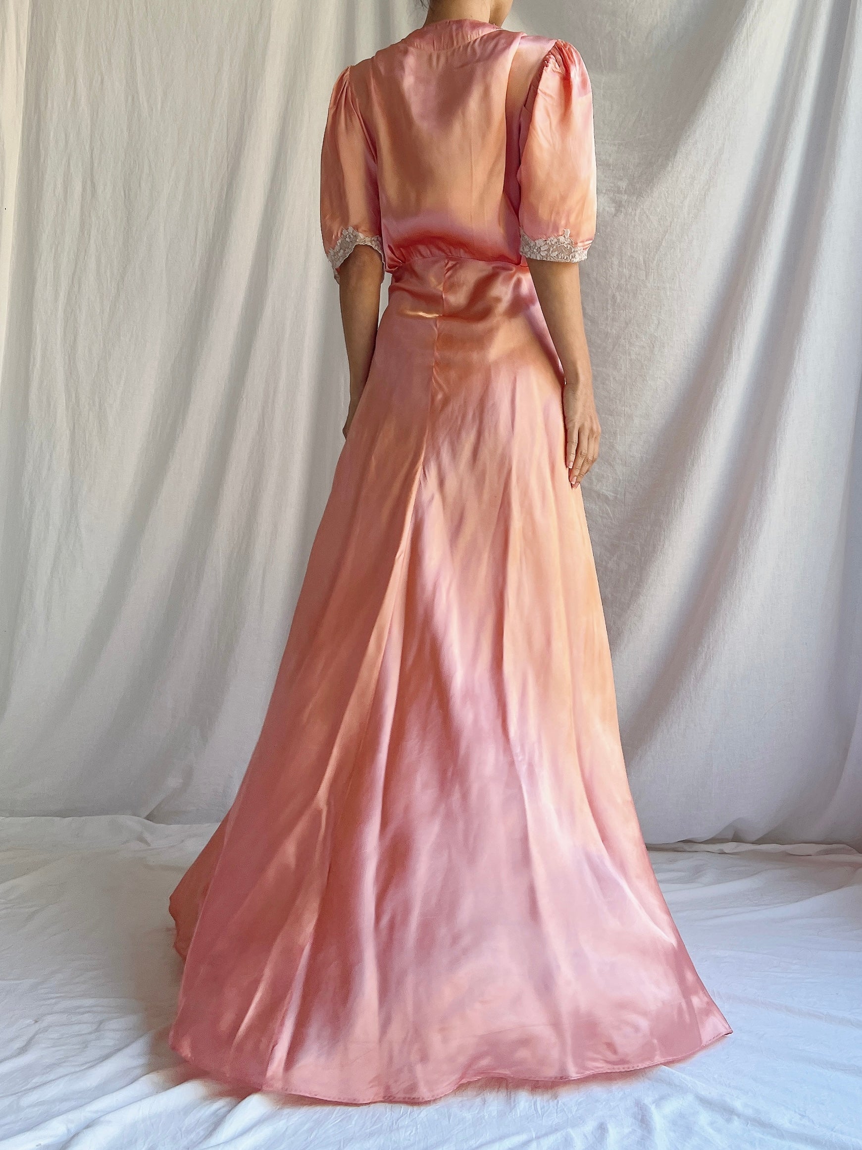 1930s Coral Peach Dressing Gown - M