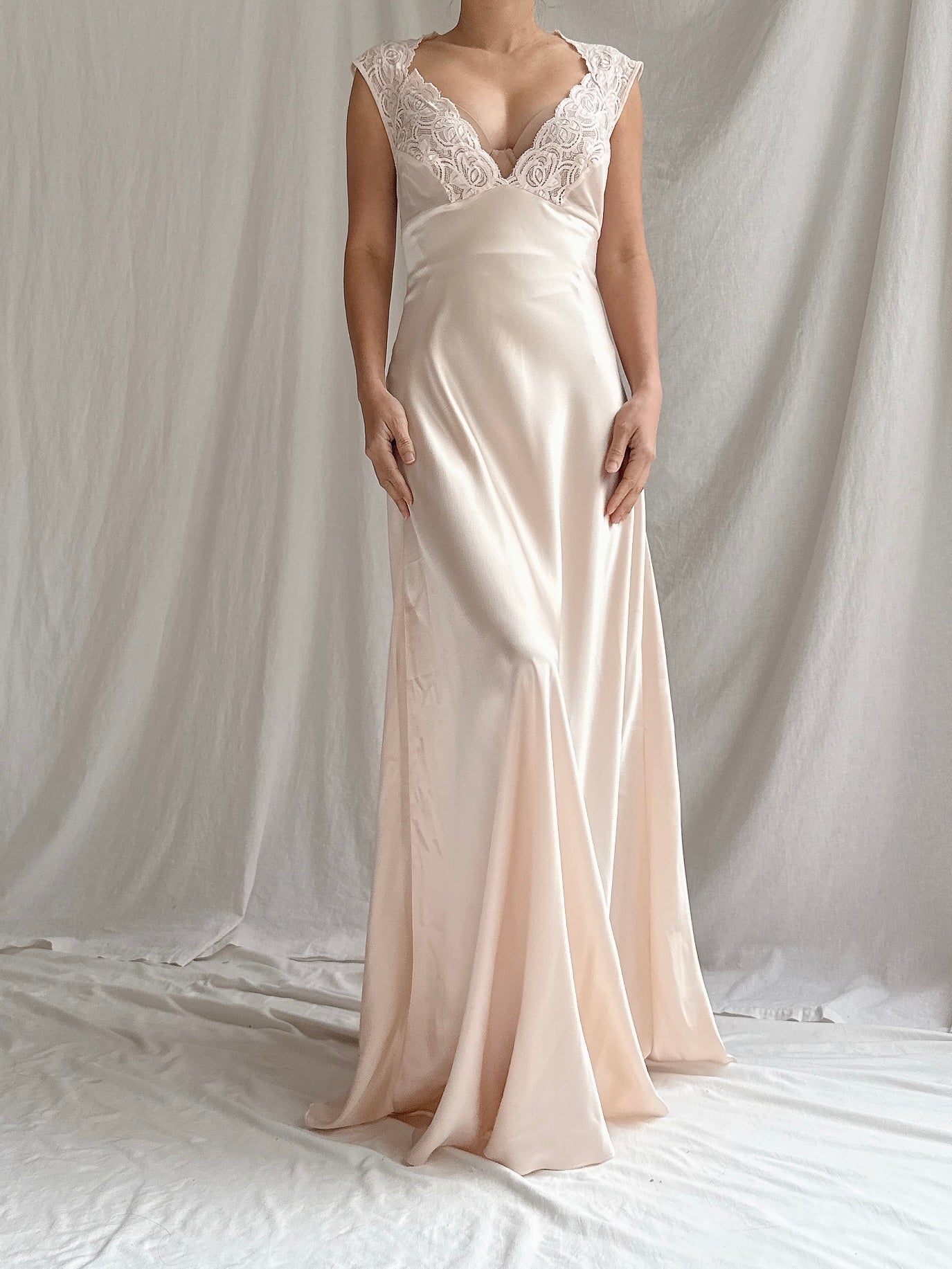 Vintage Scaasi Satin Slip - M