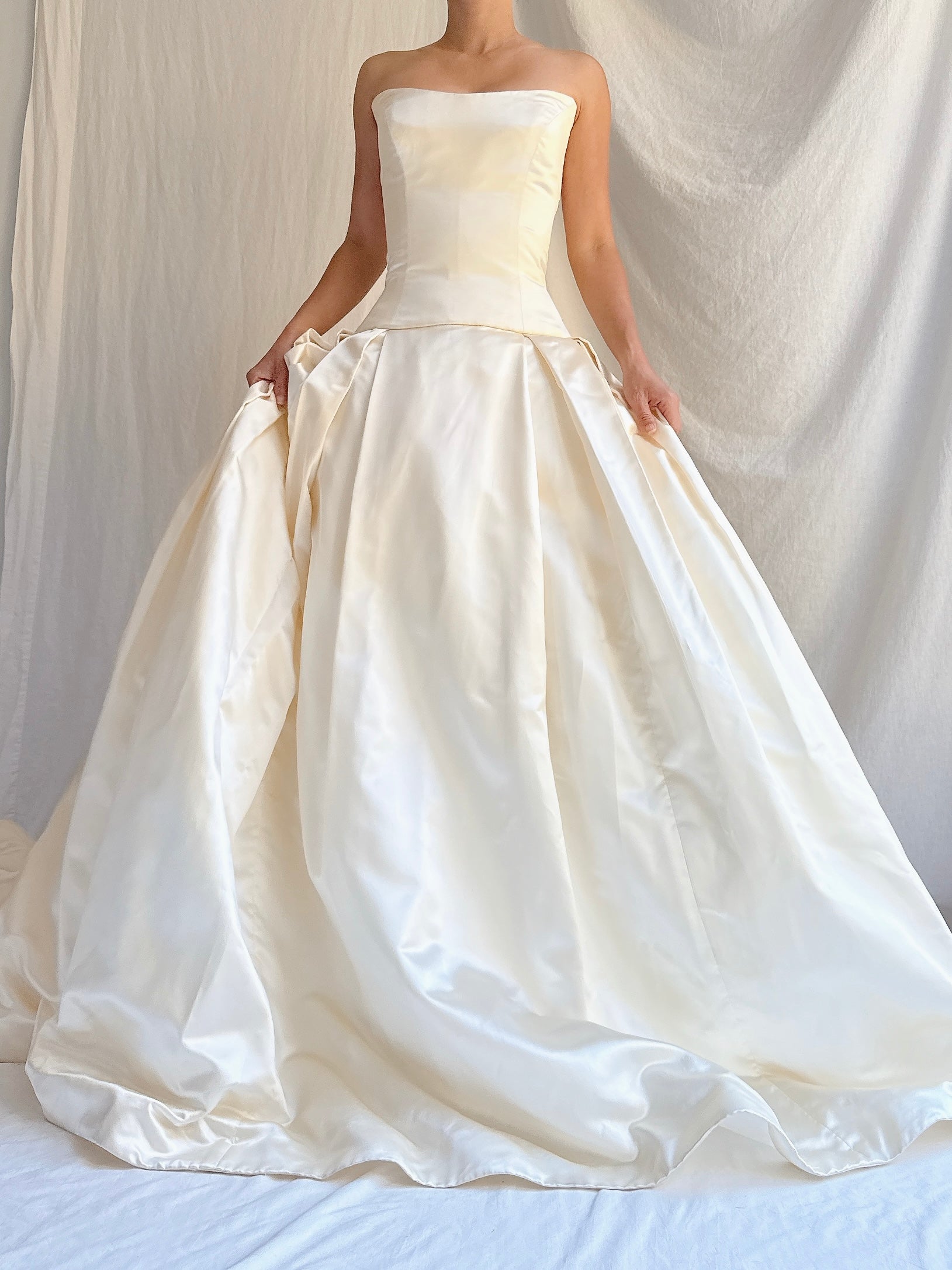 “RESERVED for Lauren T.” 90s/00 Reem Acra Silk Gown - M/6/8