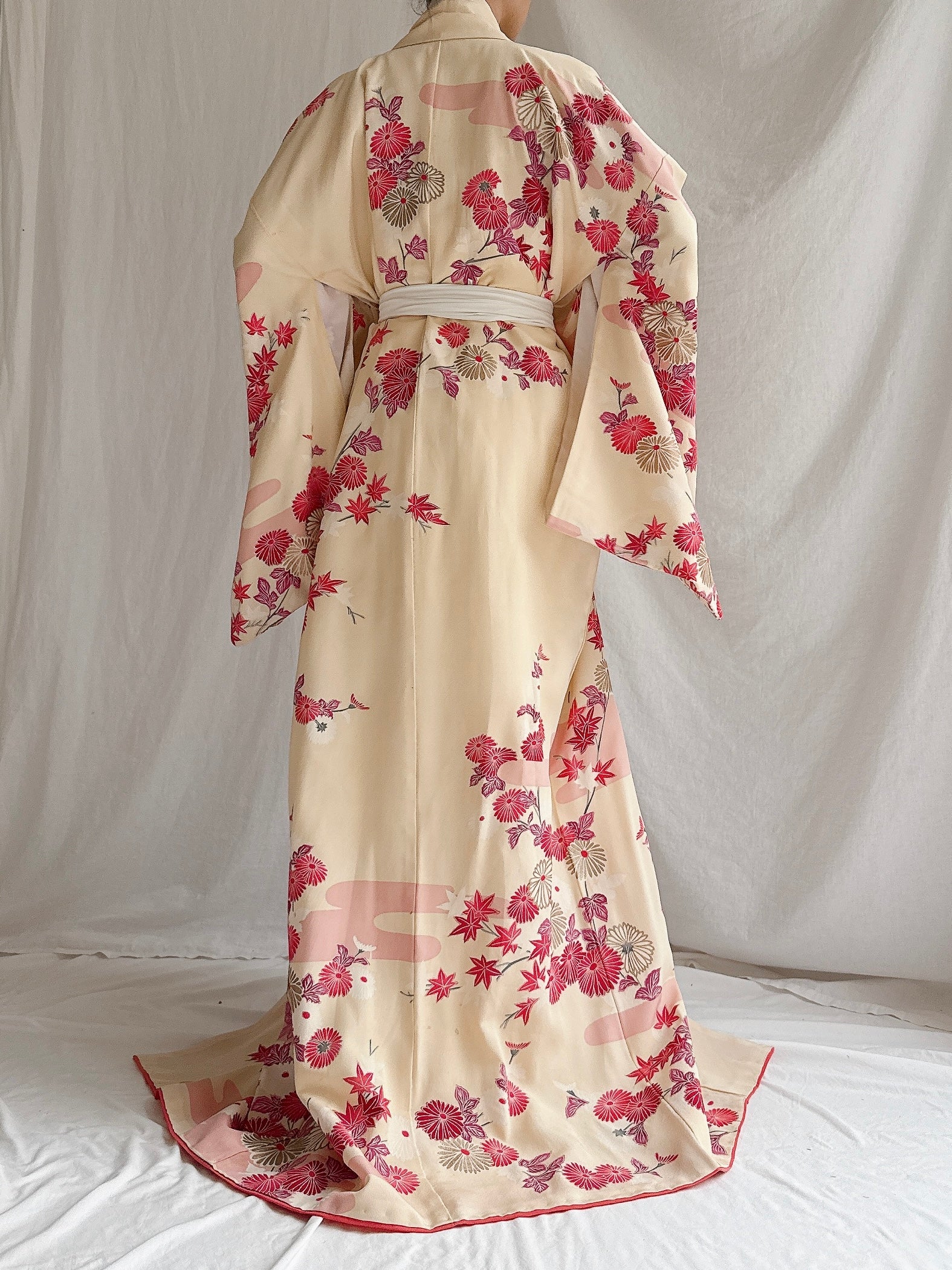 Vintage Silk Floral Kimono - OSFM